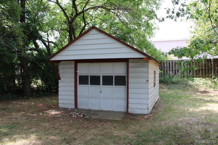 1031 Arapaho Drive Property Photo 11