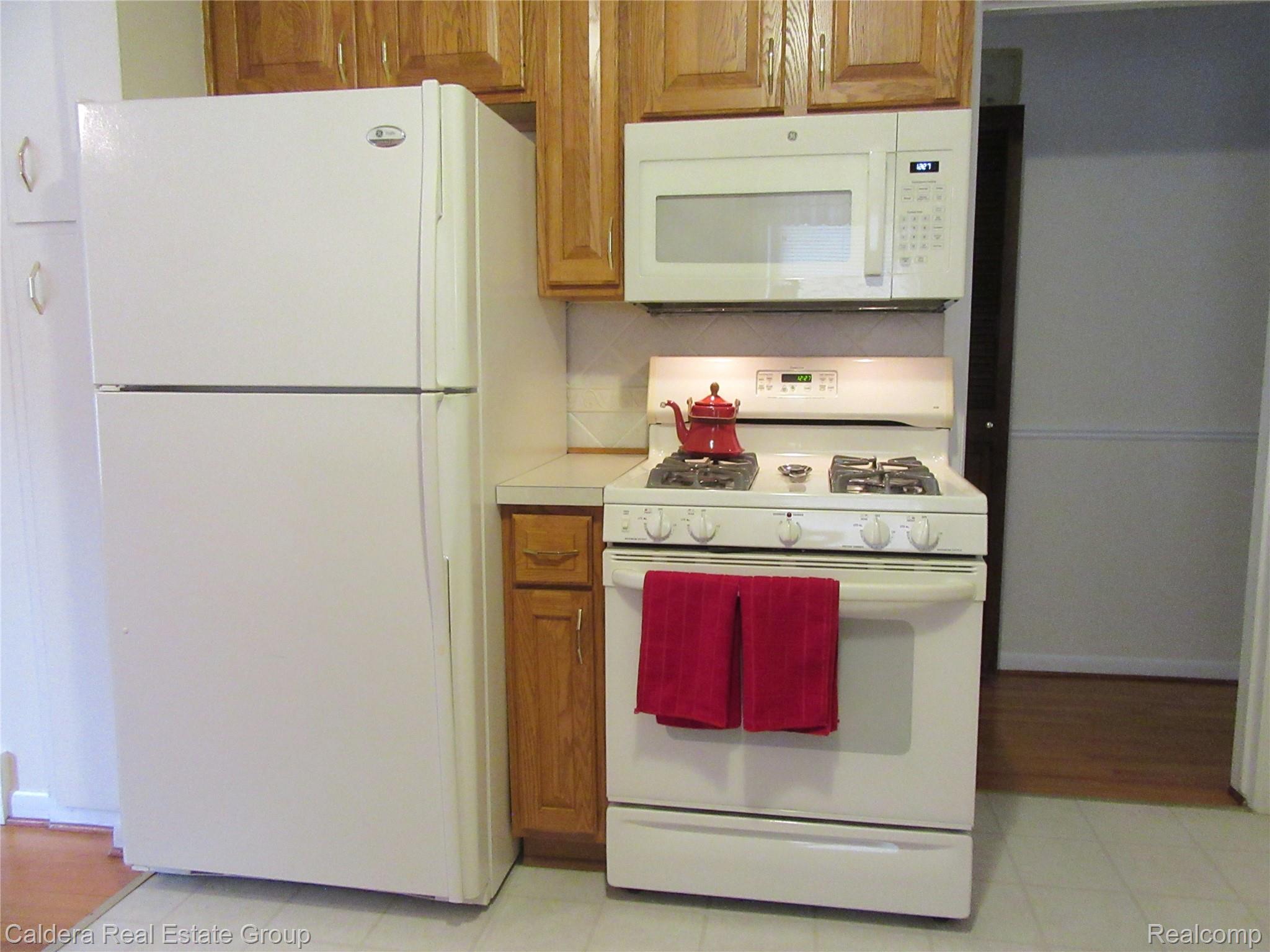 3208 Glenview Avenue Property Photo 8