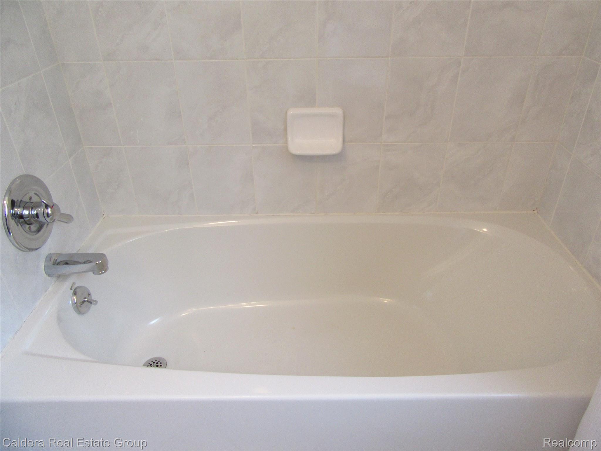 3208 Glenview Avenue Property Photo 13