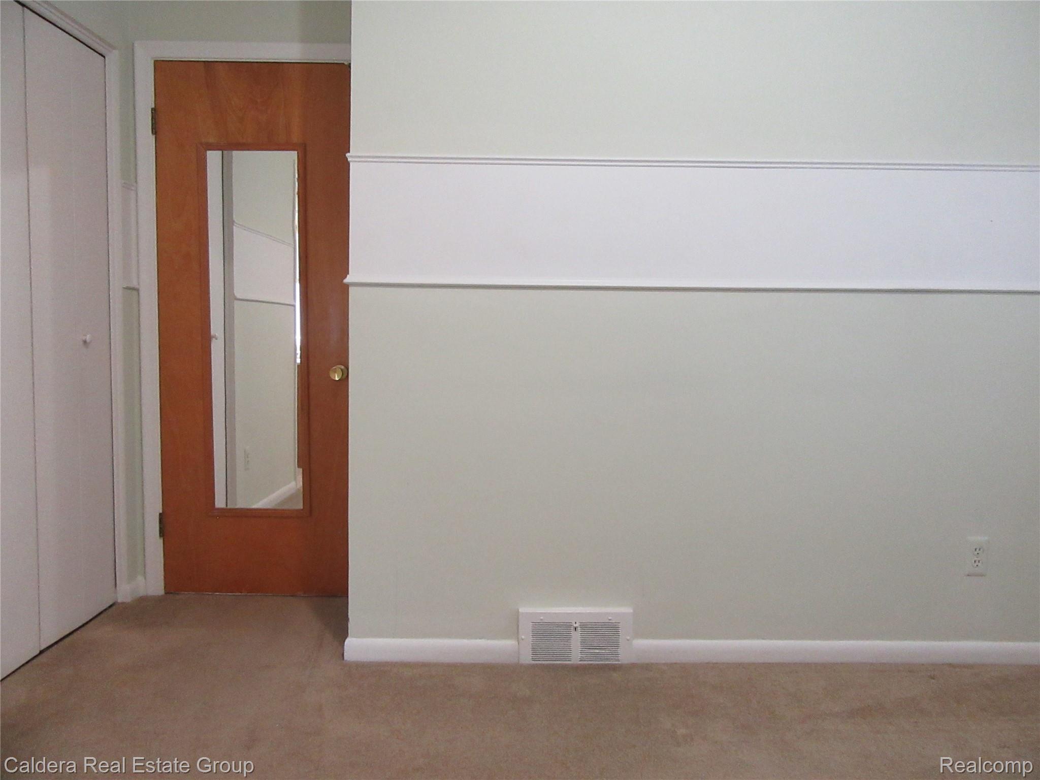 3208 Glenview Avenue Property Photo 18
