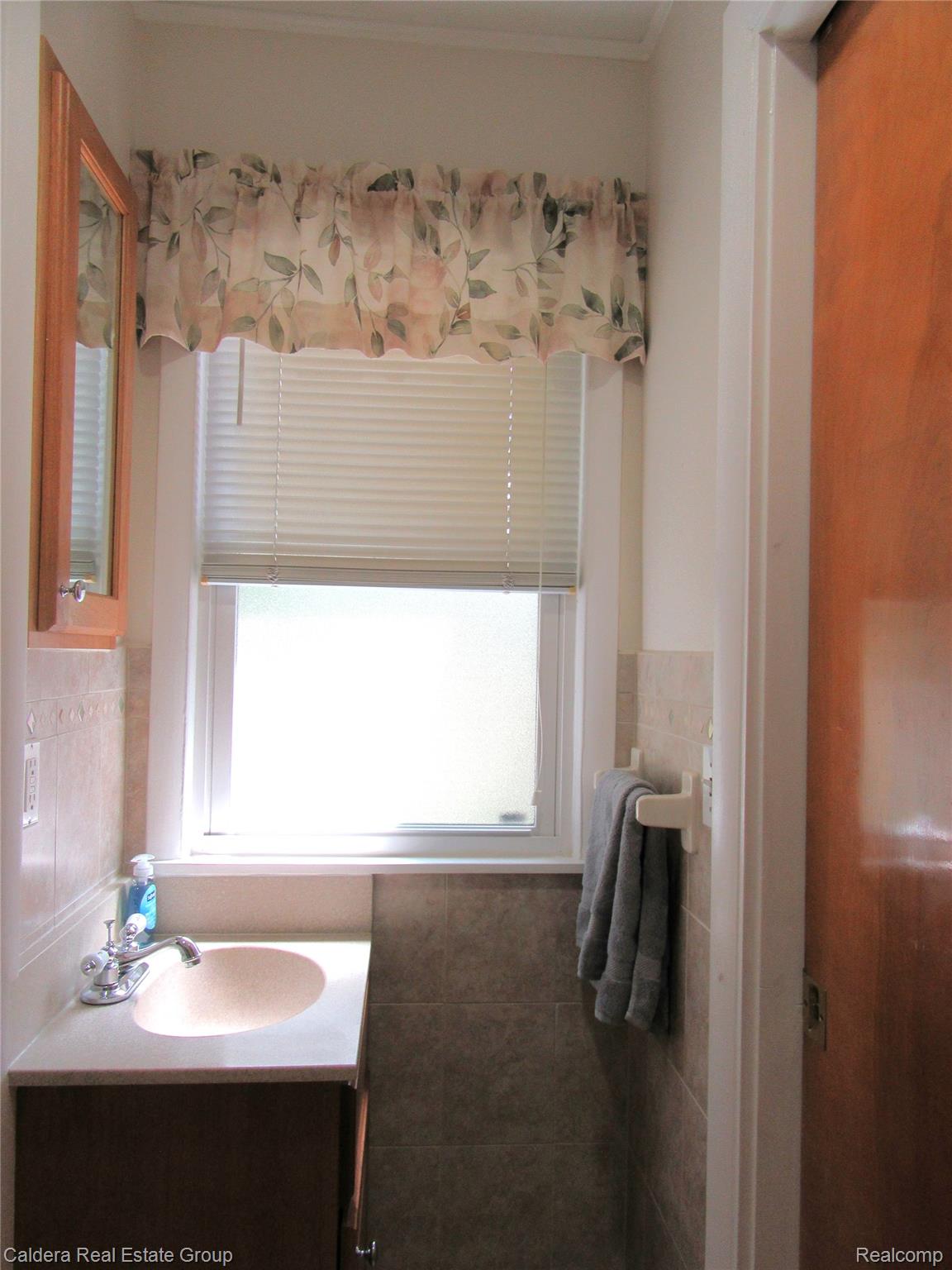 3208 Glenview Avenue Property Photo 19