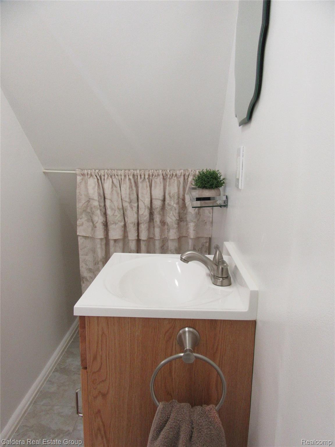 3208 Glenview Avenue Property Photo 26
