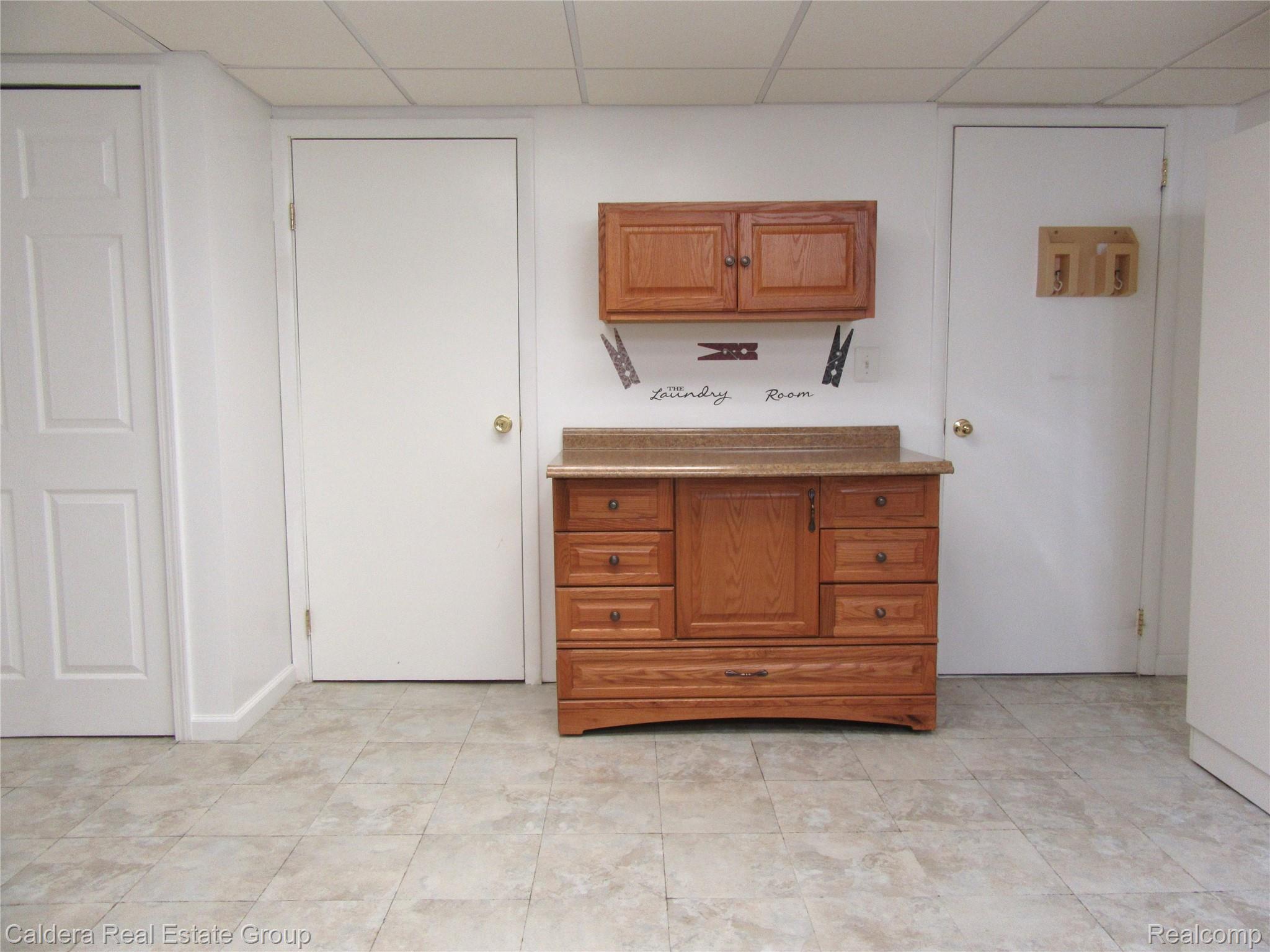 3208 Glenview Avenue Property Photo 28