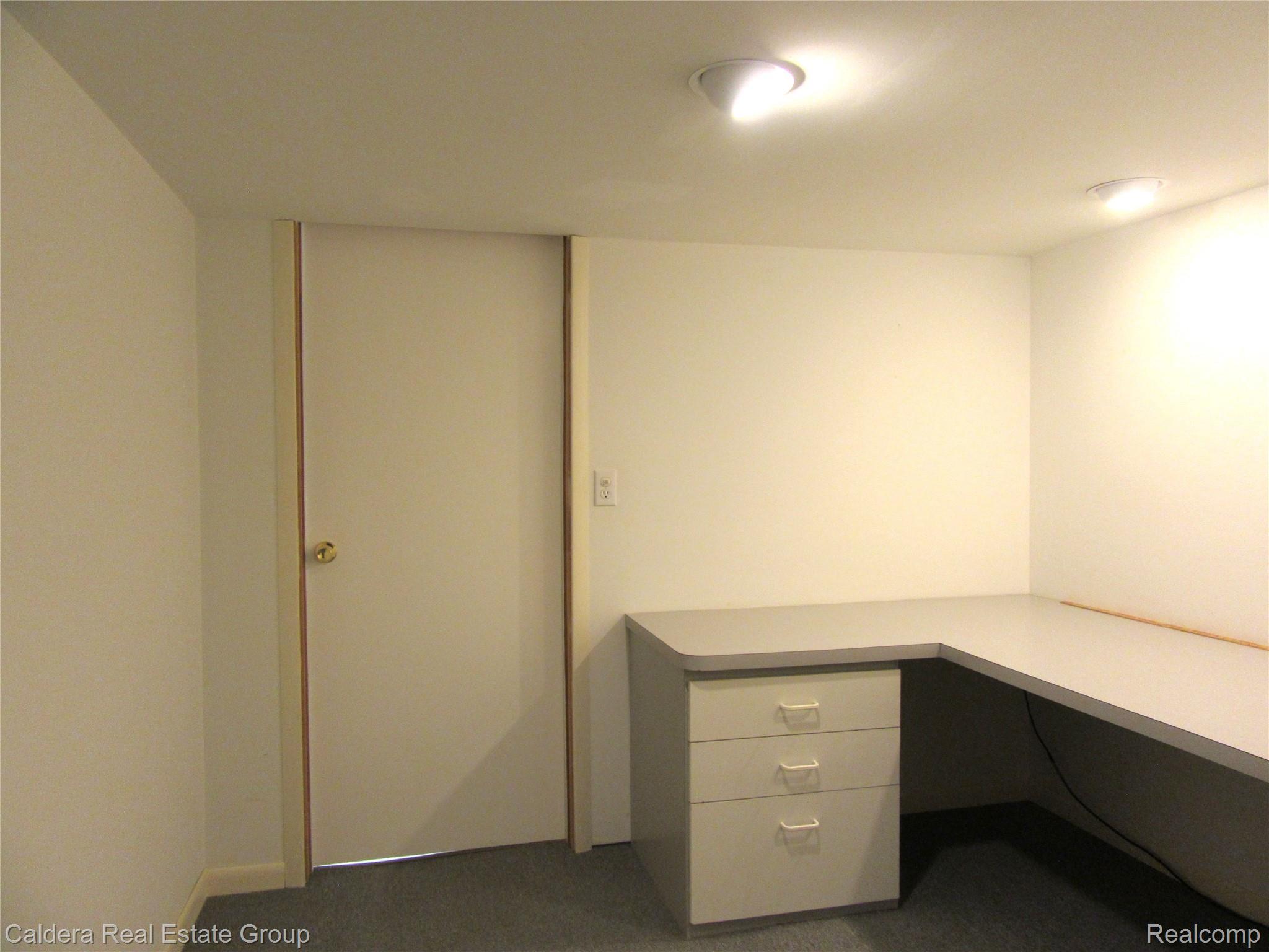 3208 Glenview Avenue Property Photo 30