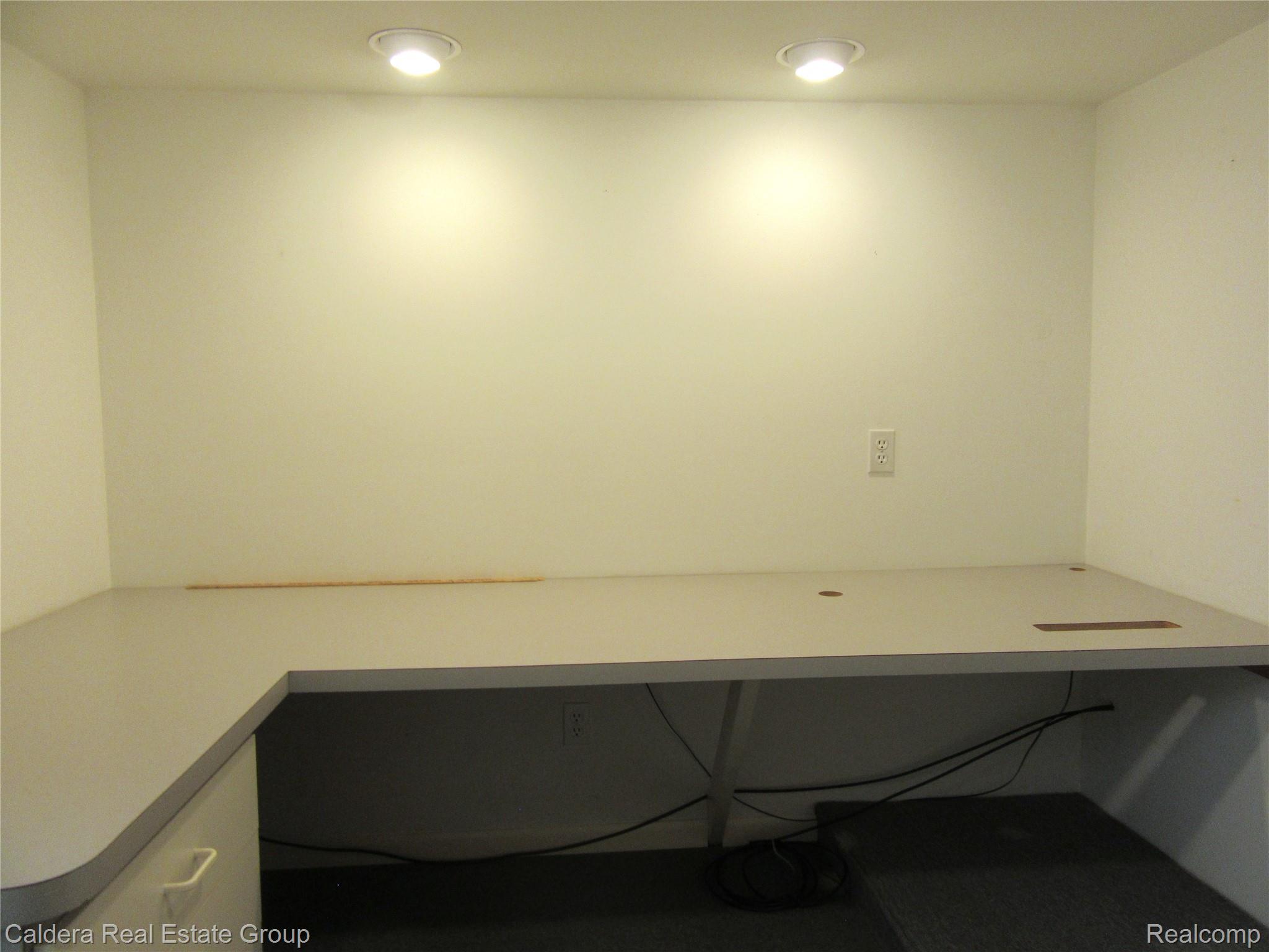 3208 Glenview Avenue Property Photo 31
