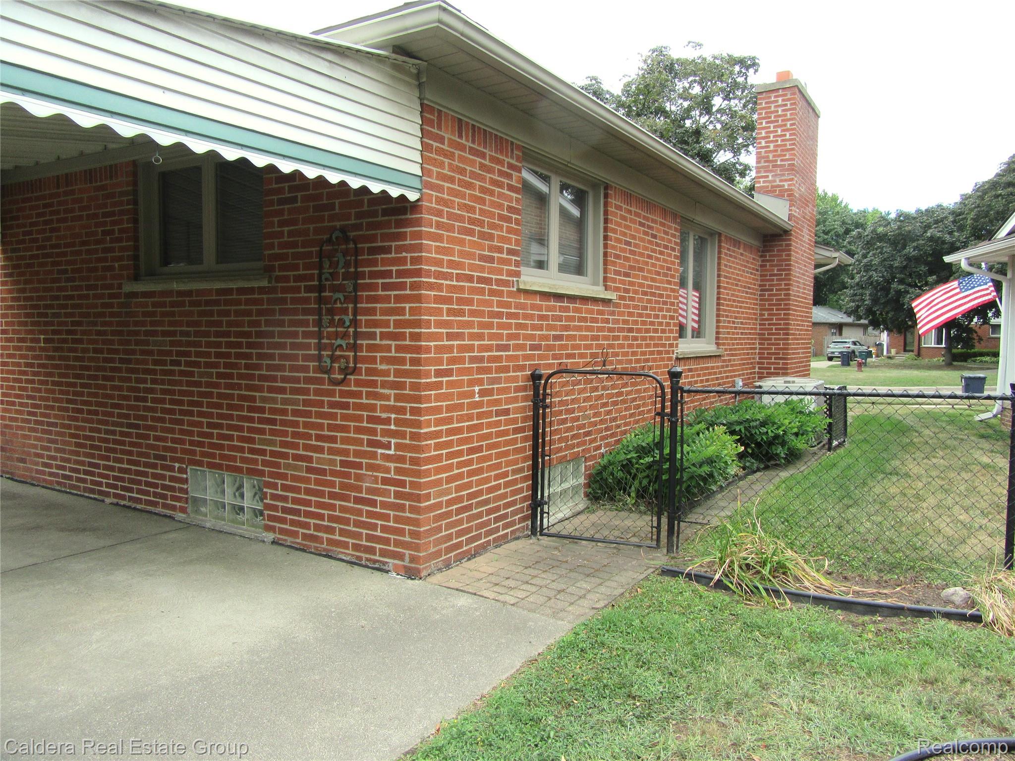 3208 Glenview Avenue Property Photo 39