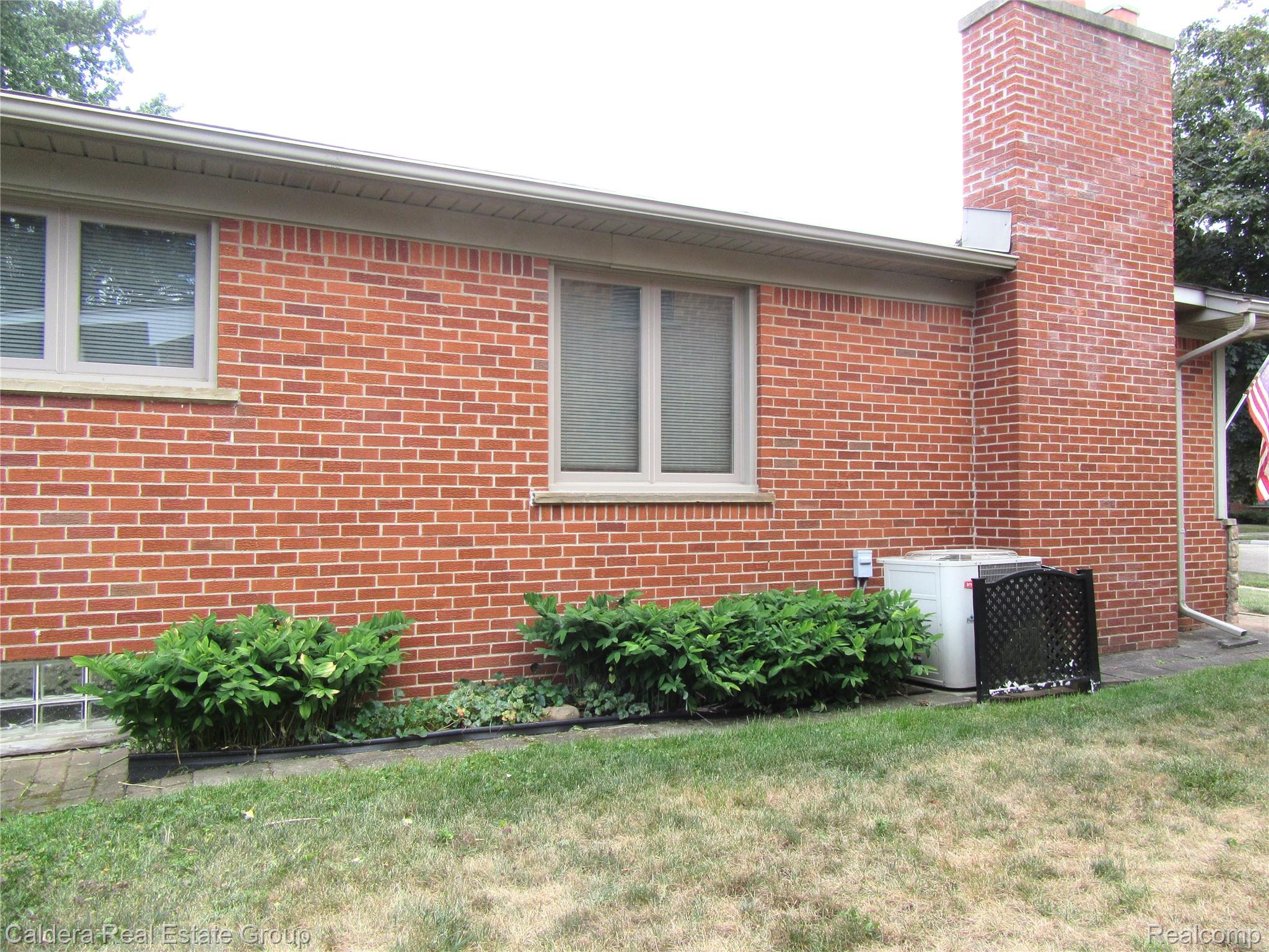 3208 Glenview Avenue Property Photo 40