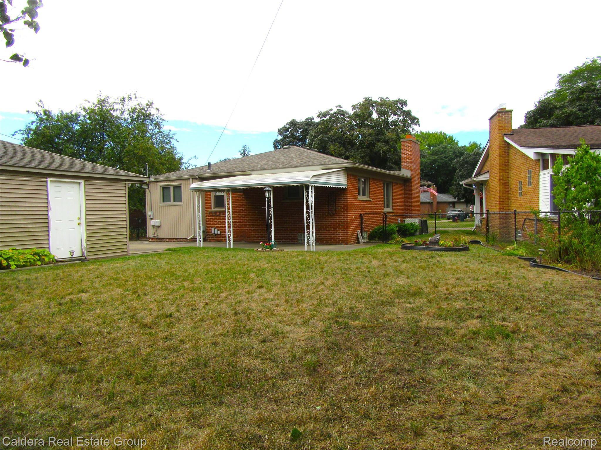 3208 Glenview Avenue Property Photo 43