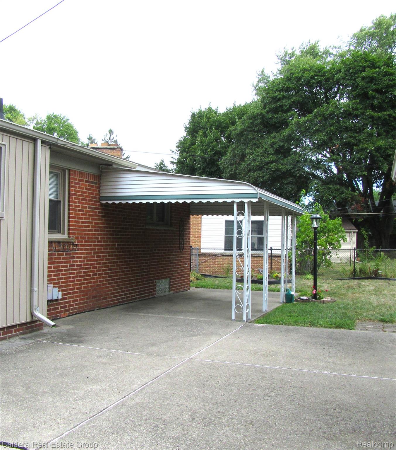 3208 Glenview Avenue Property Photo 44