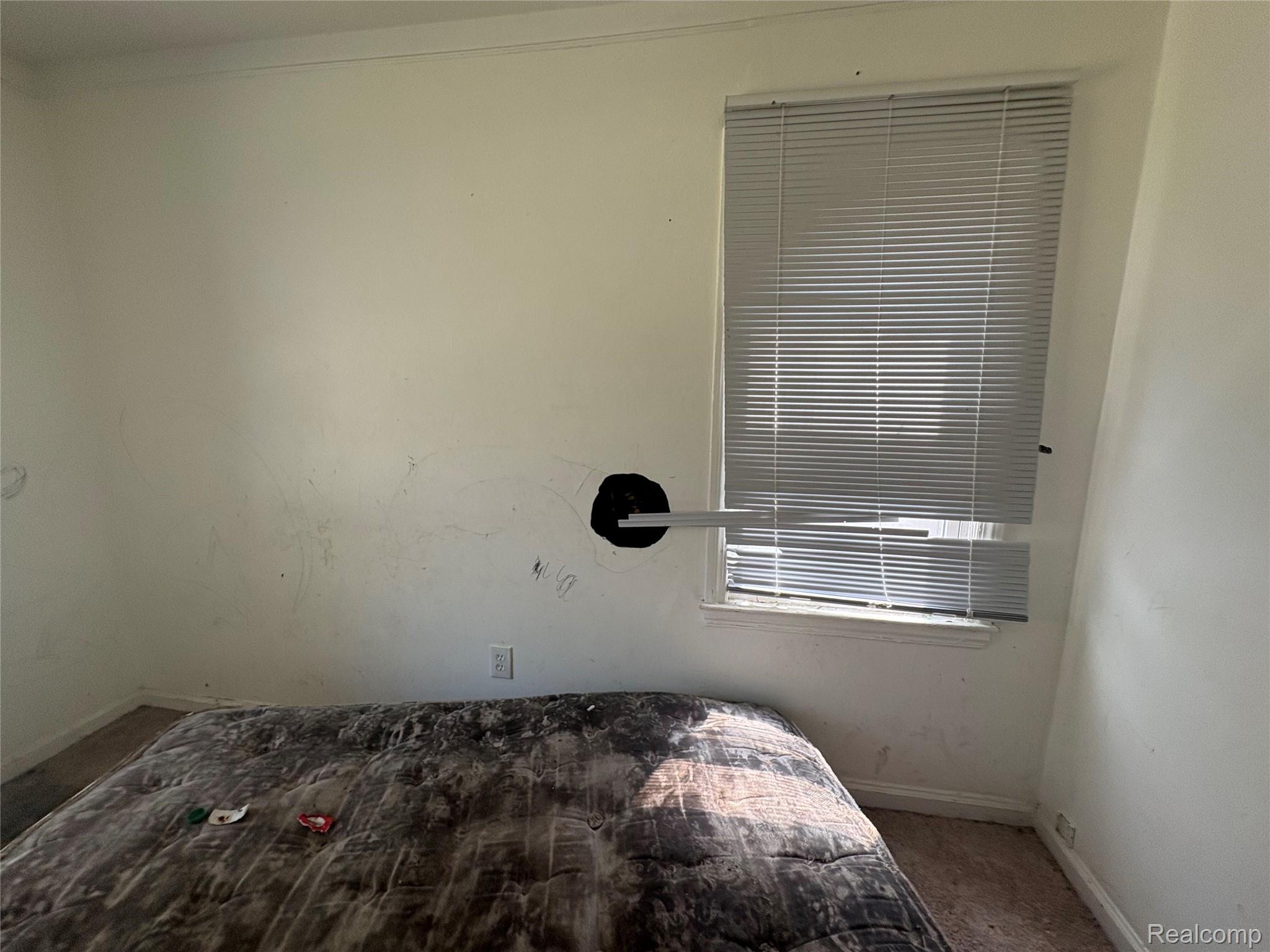 17655 Sunderland Road Property Photo 14