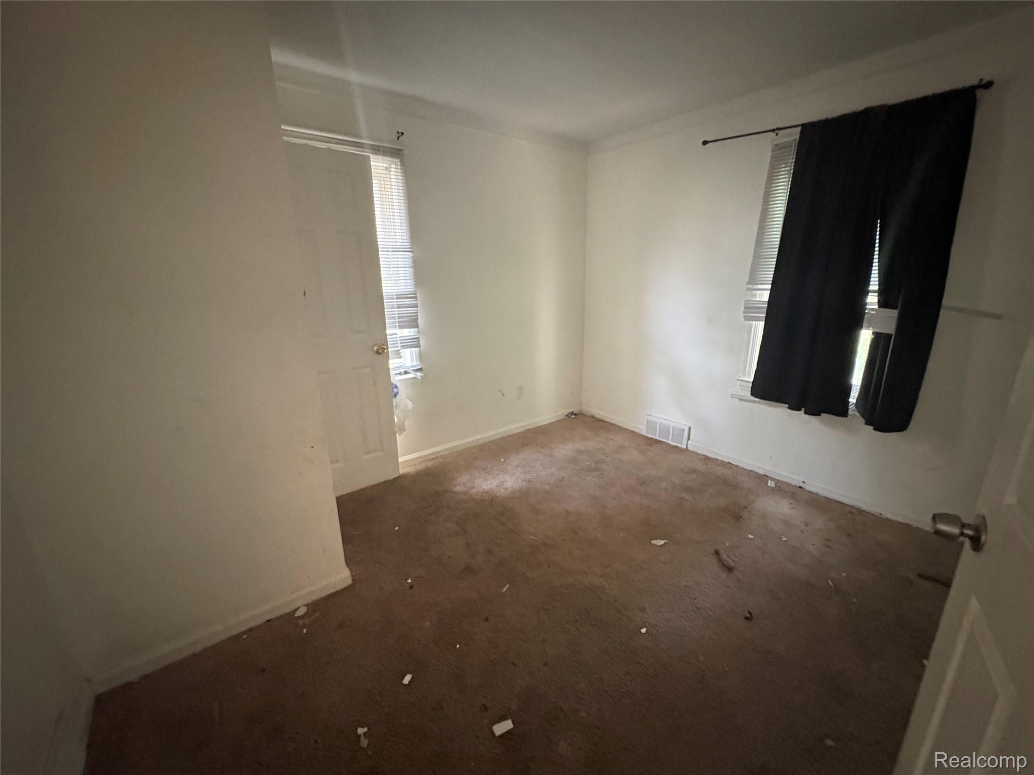 17655 Sunderland Road Property Photo 15