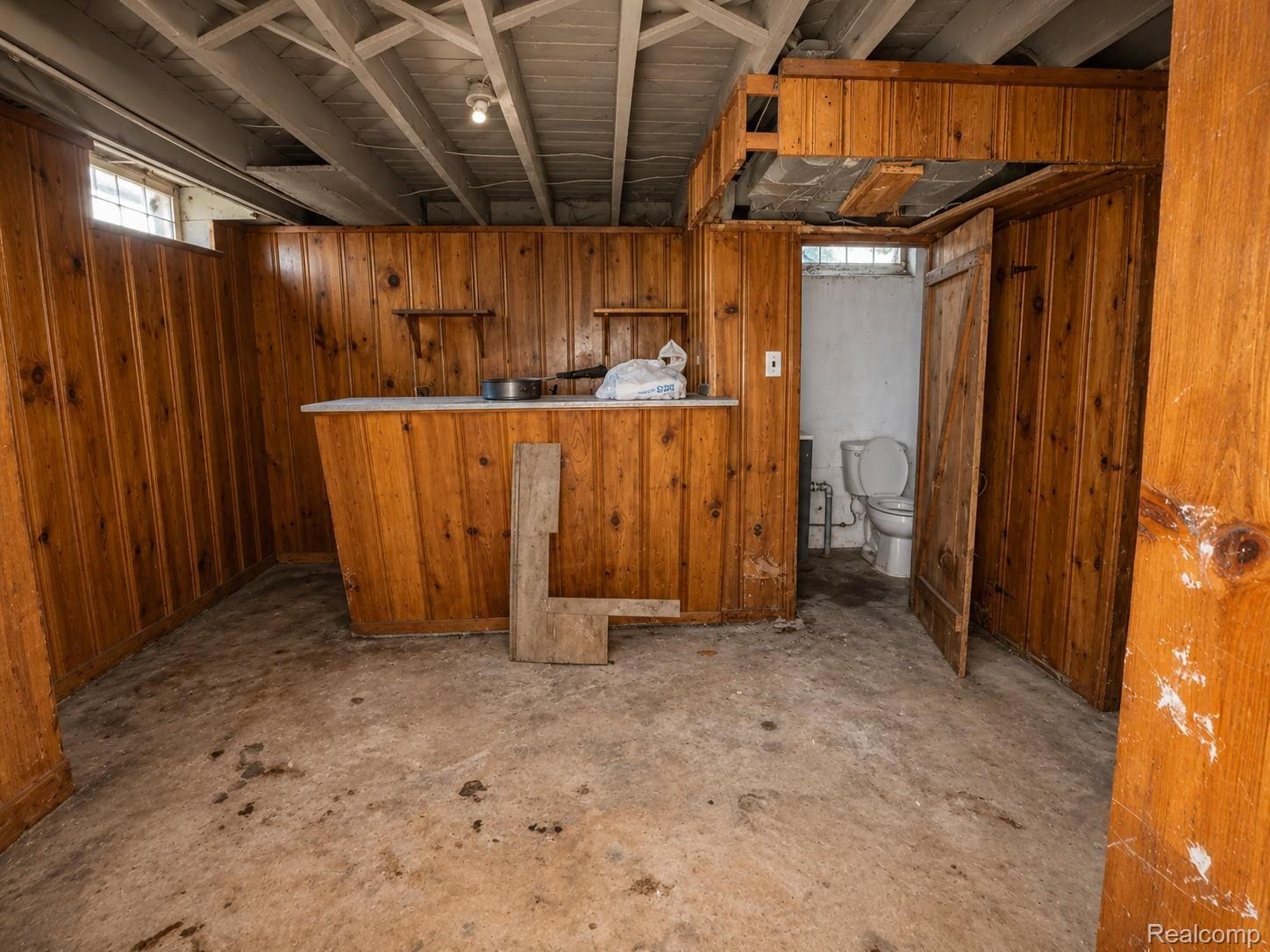 17655 Sunderland Road Property Photo 21