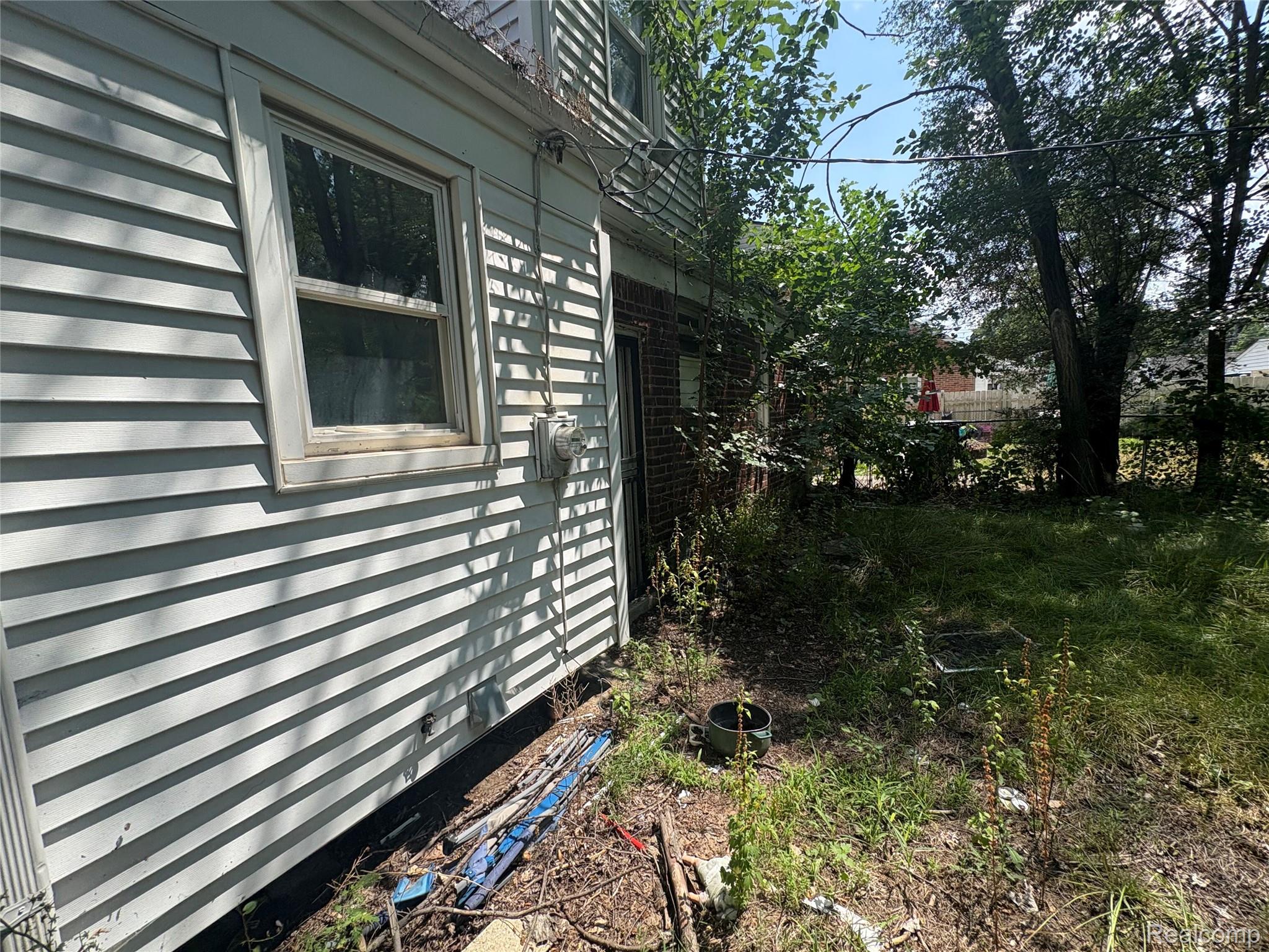 17655 Sunderland Road Property Photo 22