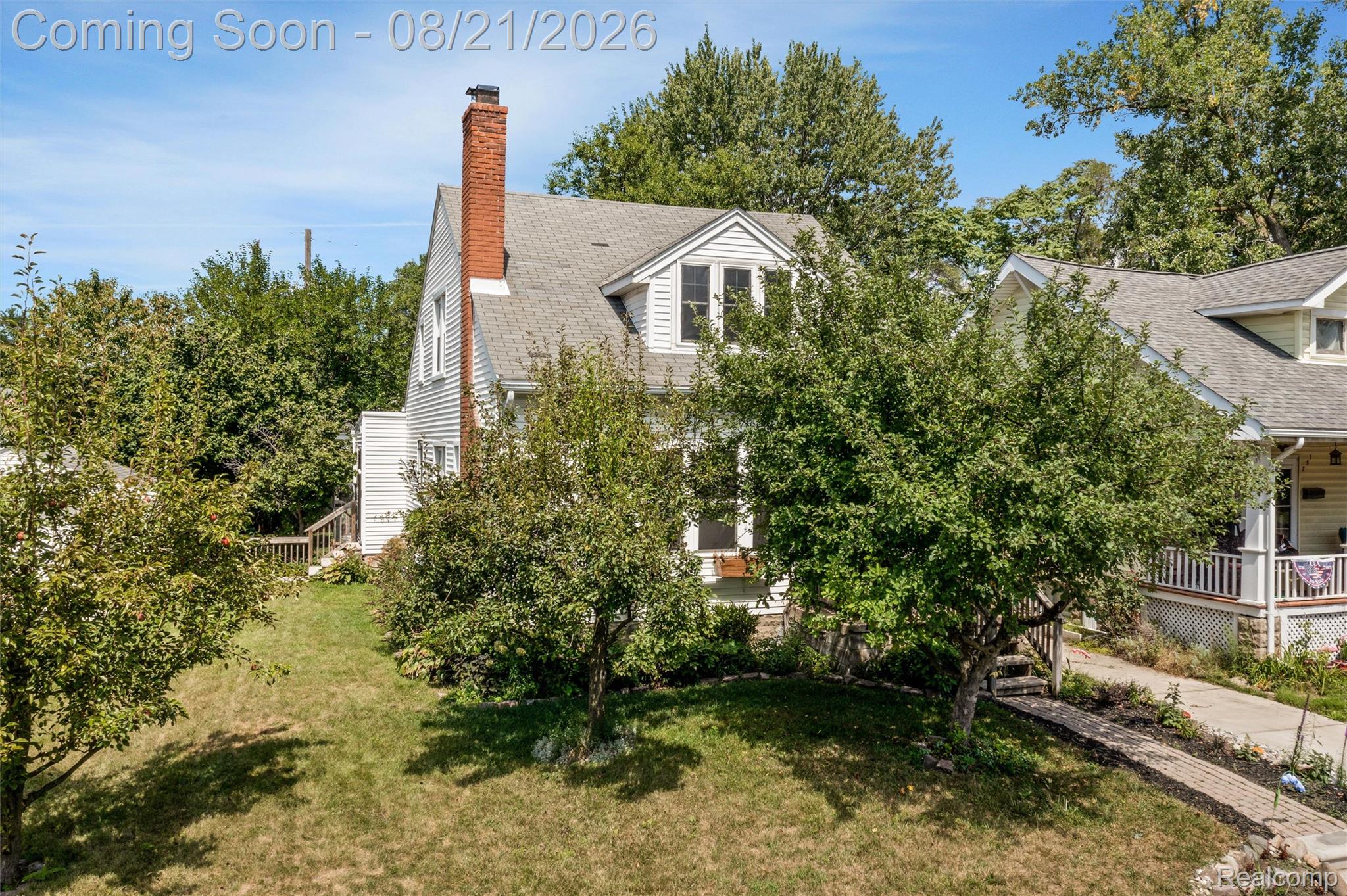 731 Spencer Street Property Photo 3