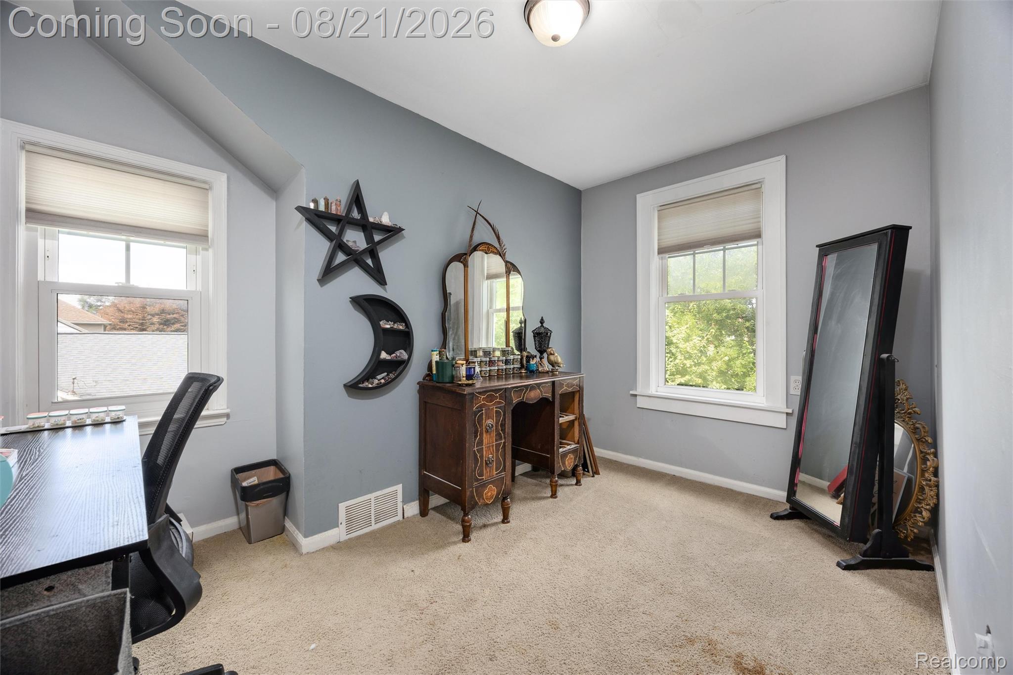 731 Spencer Street Property Photo 7