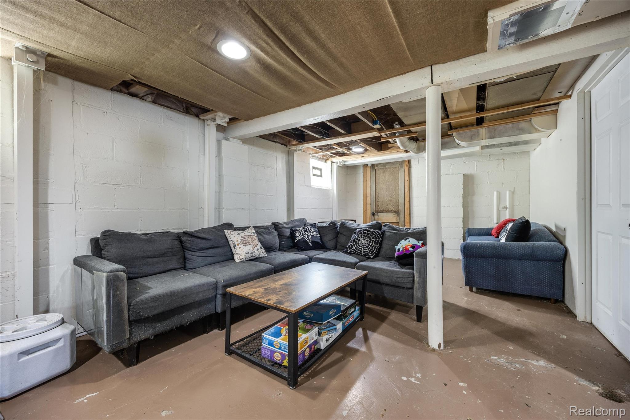 731 Spencer Street Property Photo 23