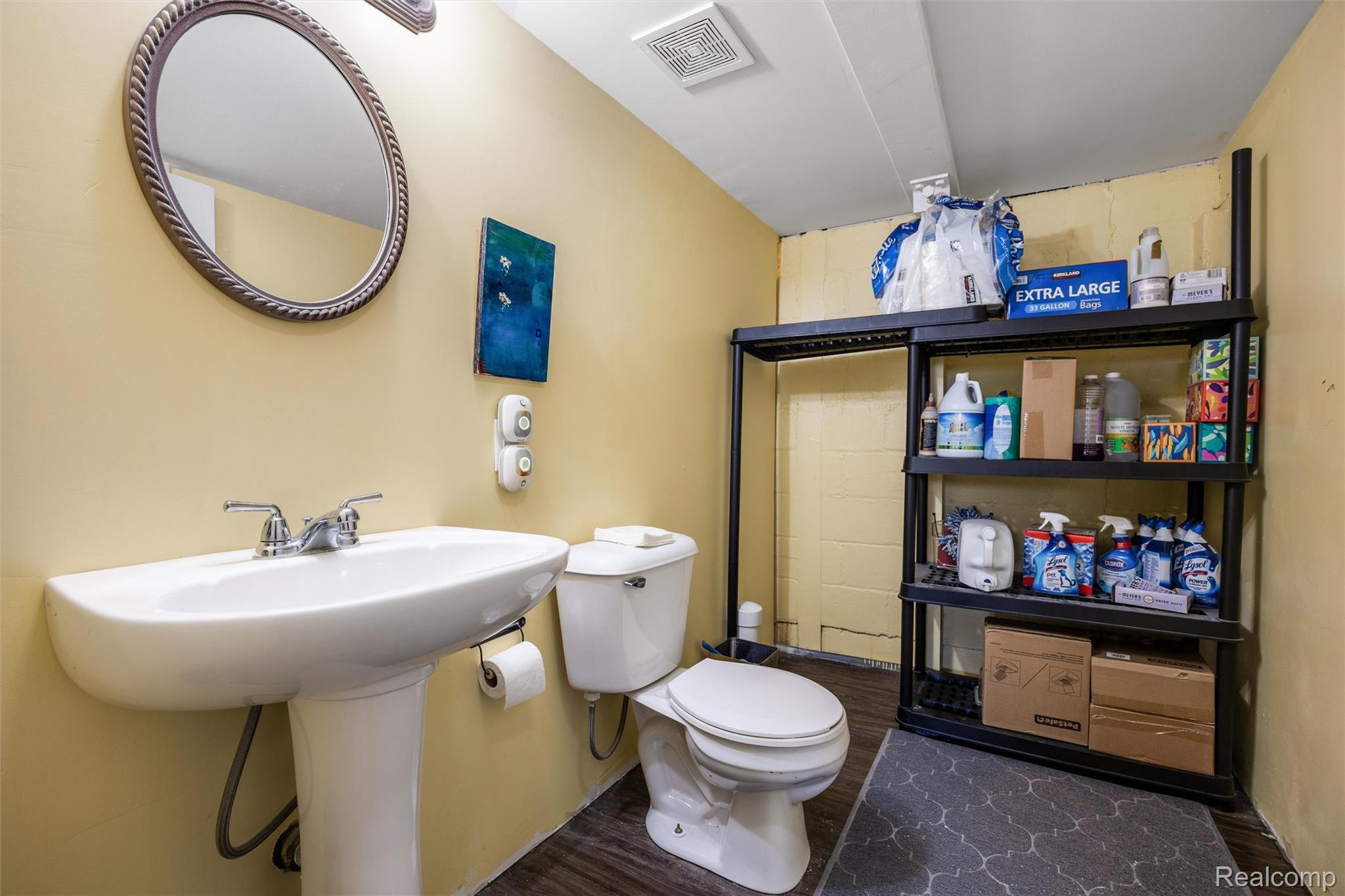 731 Spencer Street Property Photo 25