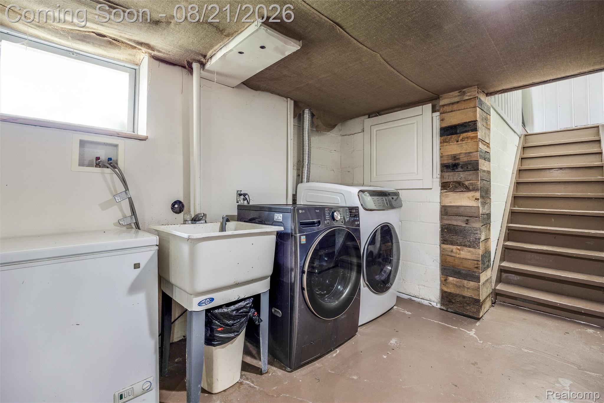 731 Spencer Street Property Photo 27