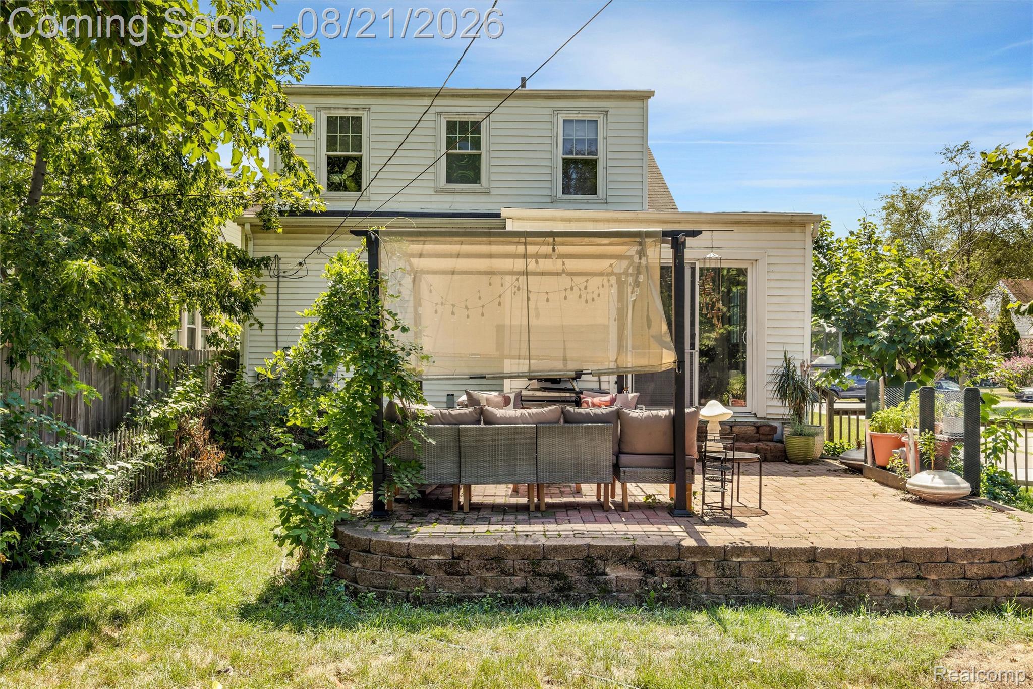 731 Spencer Street Property Photo 32