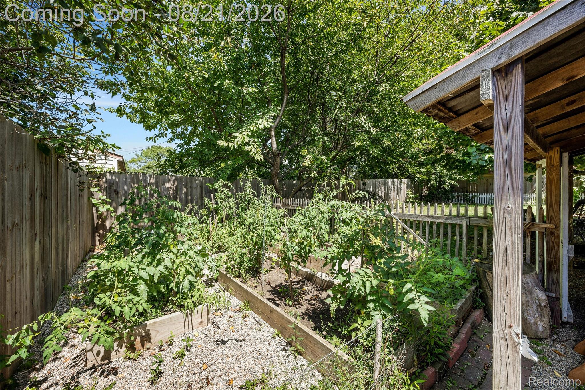 731 Spencer Street Property Photo 35
