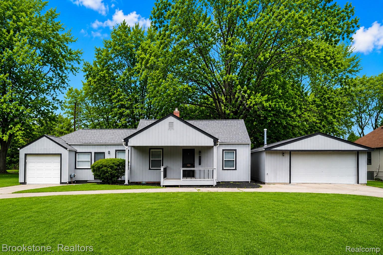 22843 Phelps Street Property Photo 1