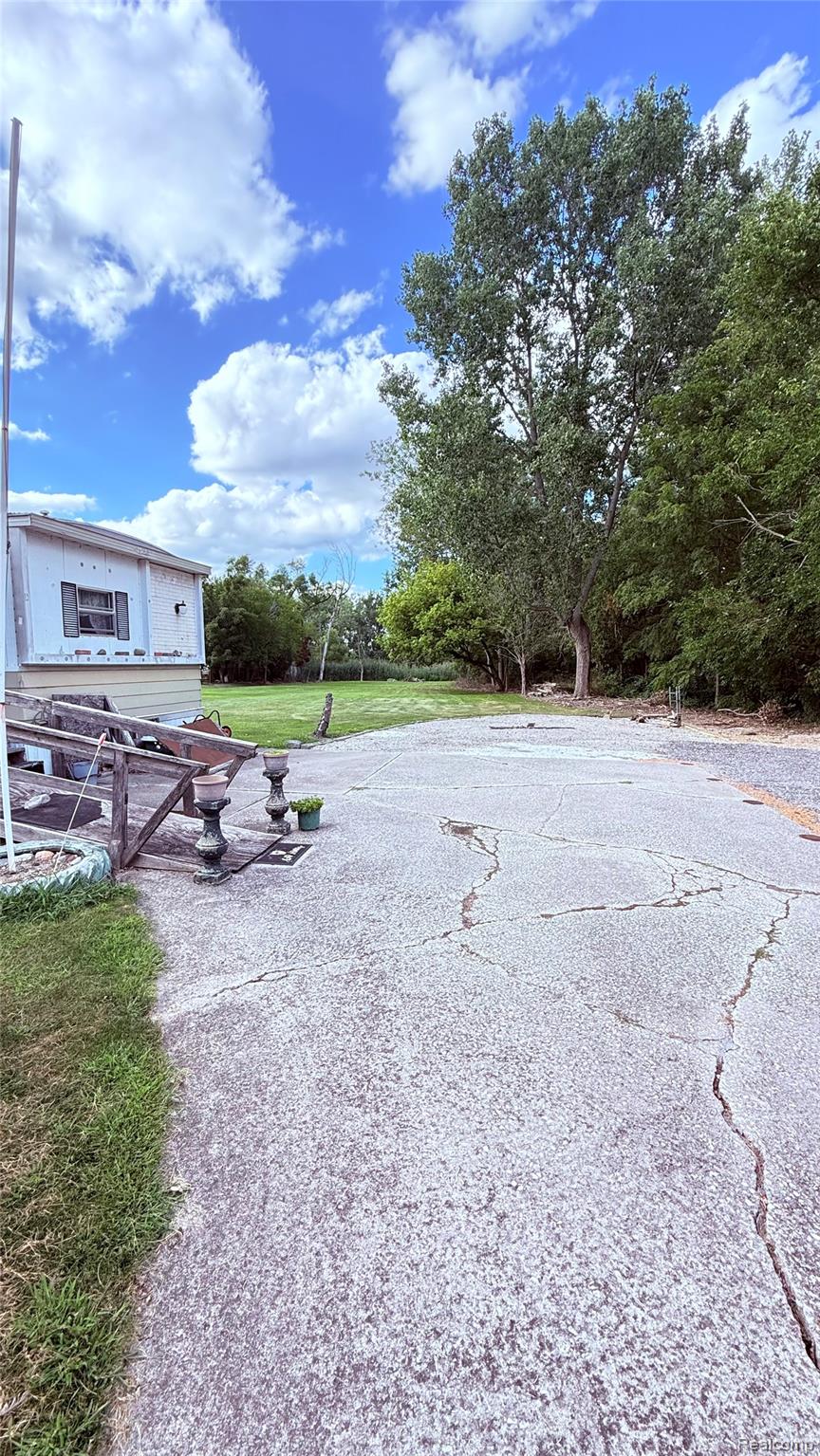 8015 S Huron River Drive Property Photo 4