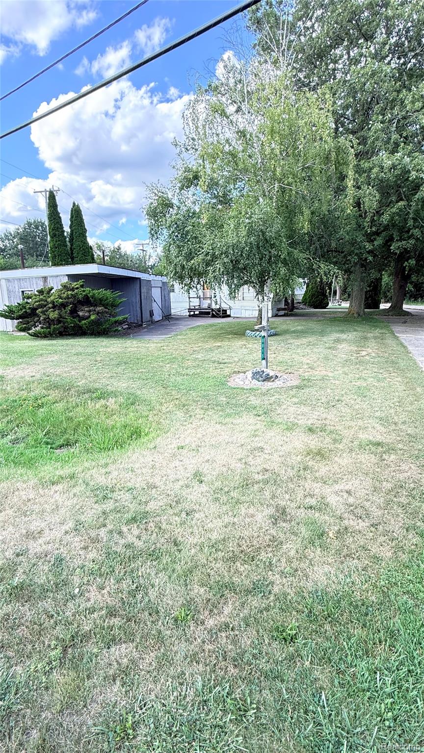 8015 S Huron River Drive Property Photo 7