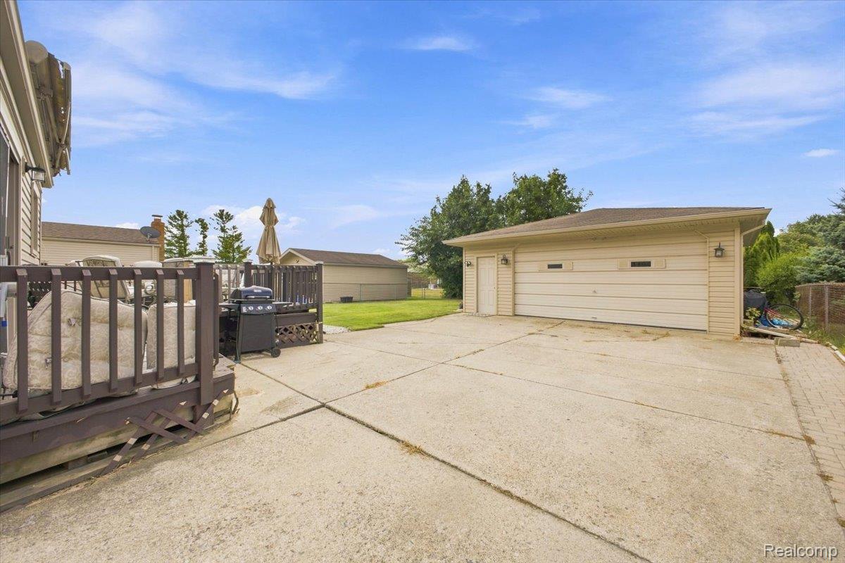 41269 Dunboyne Circle Property Photo 3