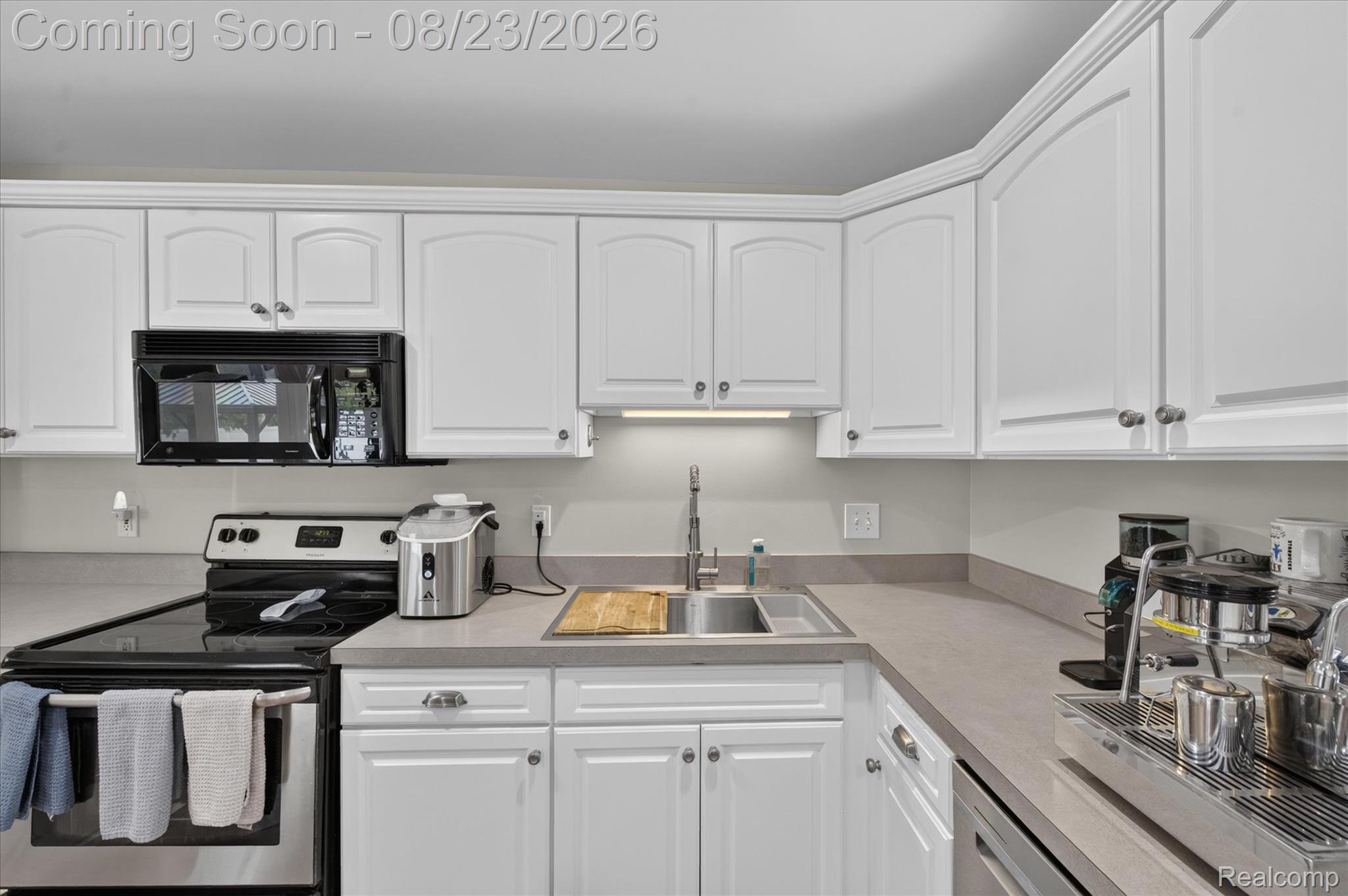 551 Gamma Road Property Photo 13