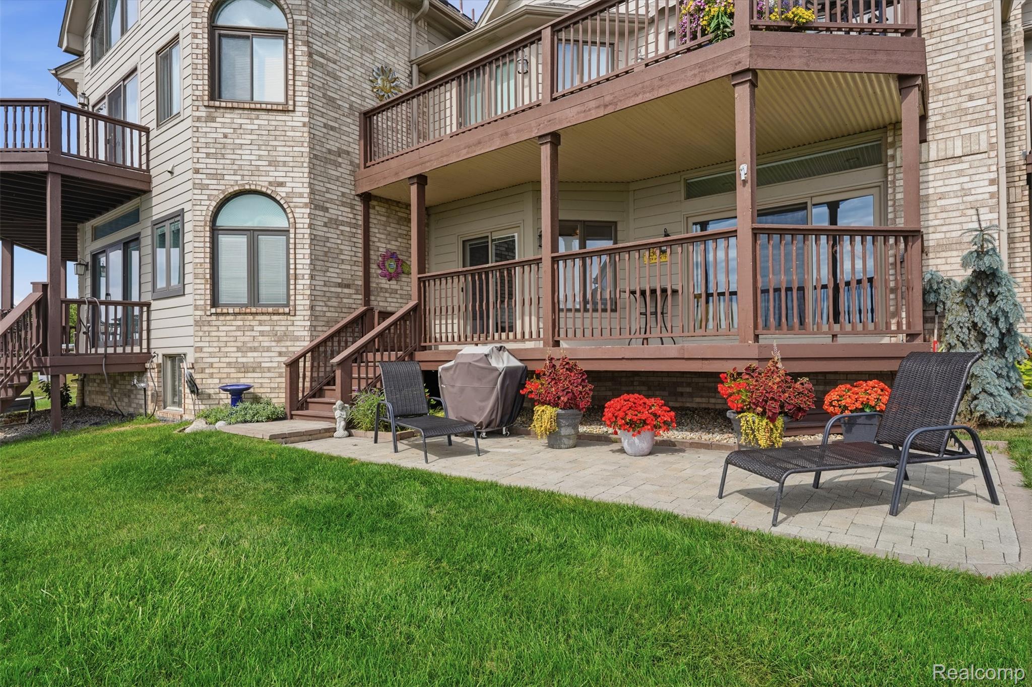 50717 Harbour View Drive Property Photo 1