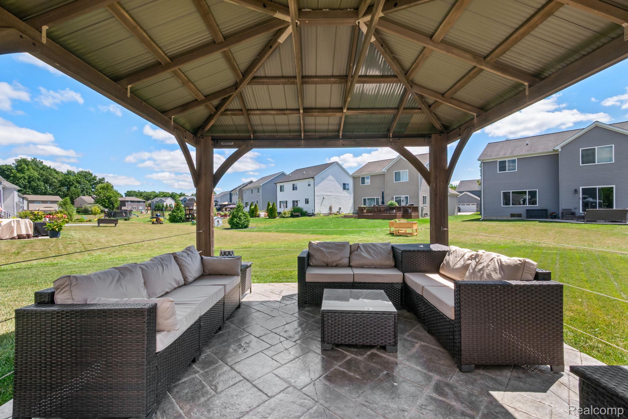 368 Beaver Run Property Photo 26