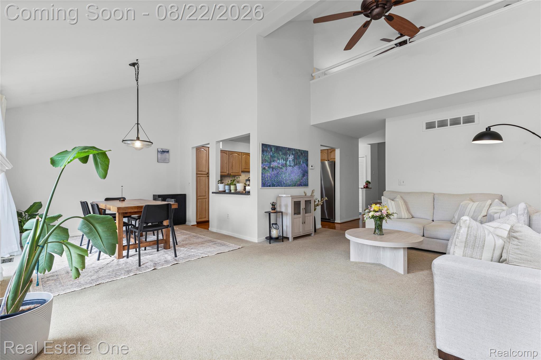 732 Hamilton Court Property Photo 7