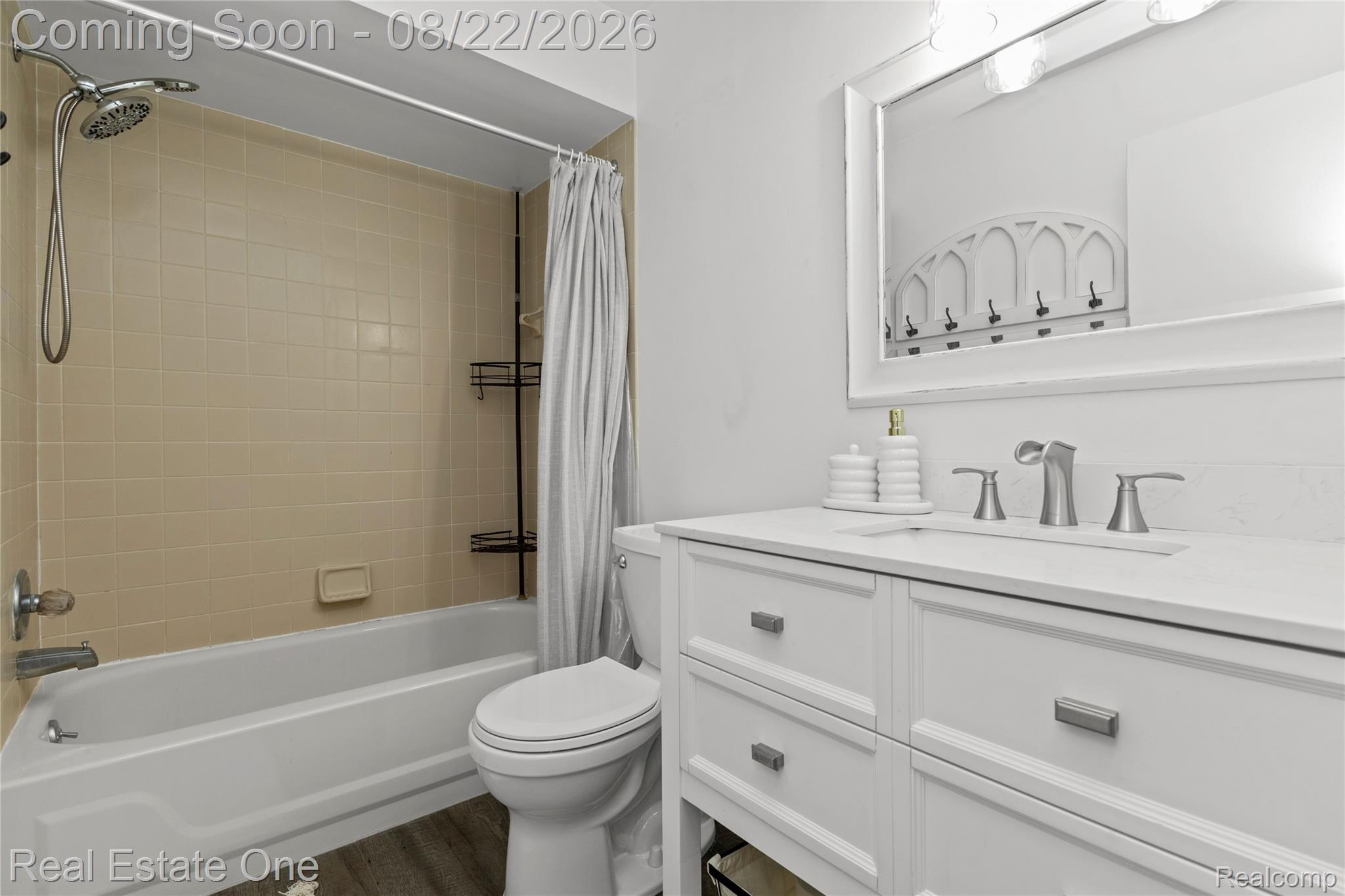 732 Hamilton Court Property Photo 20