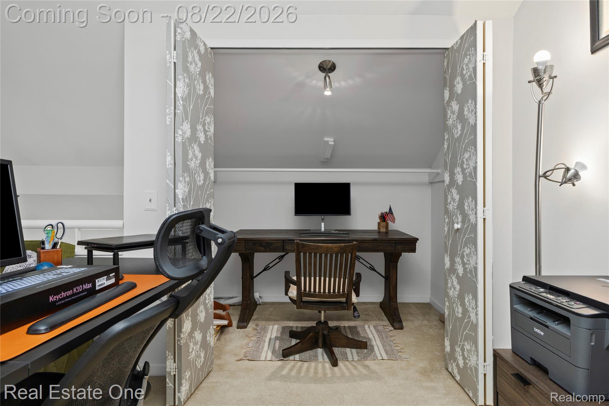732 Hamilton Court Property Photo 23