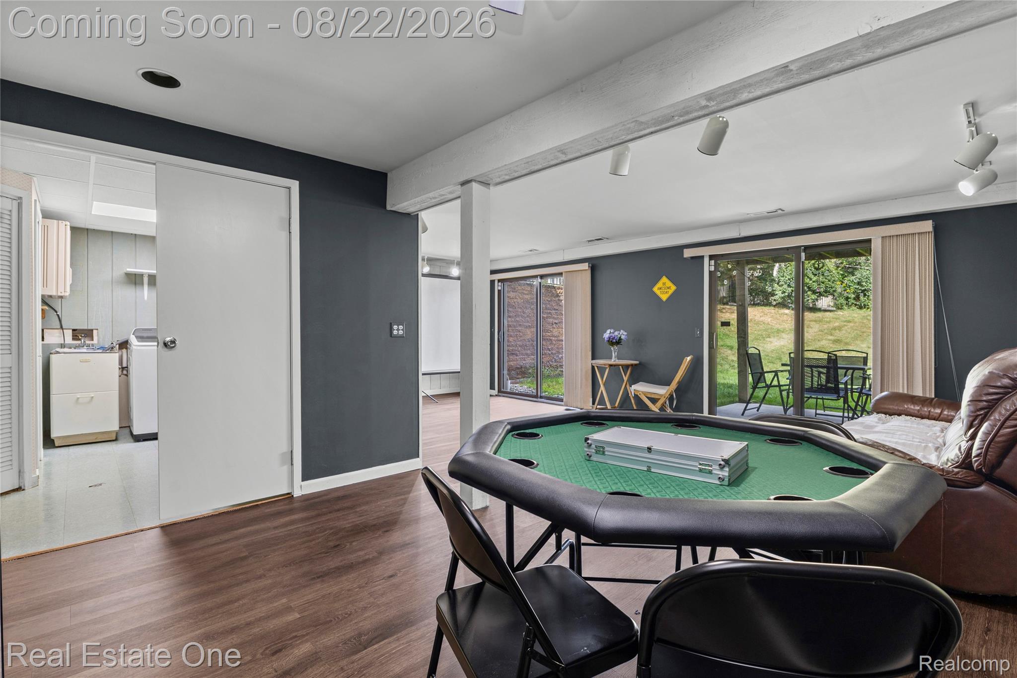 732 Hamilton Court Property Photo 24