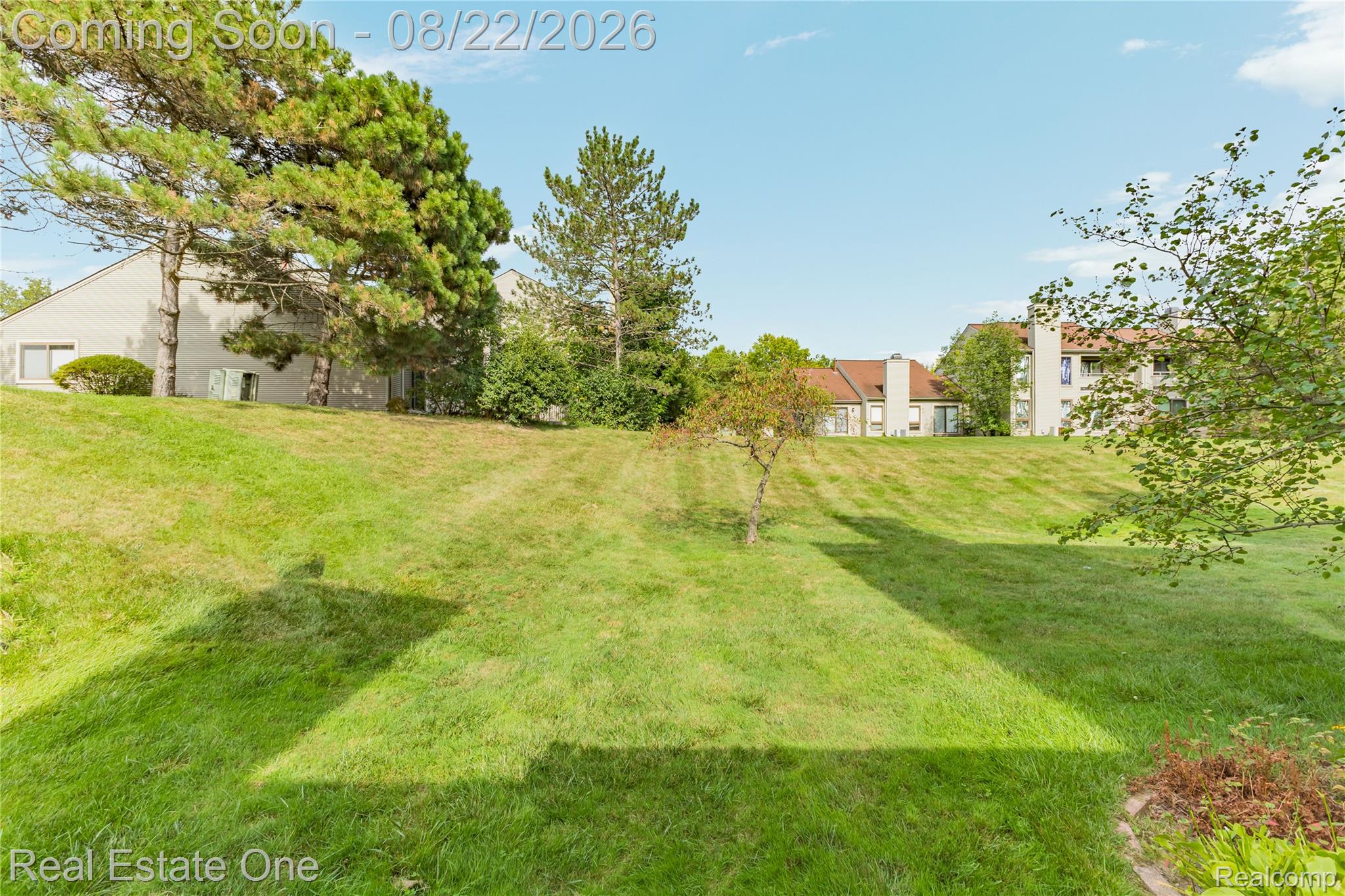 732 Hamilton Court Property Photo 34