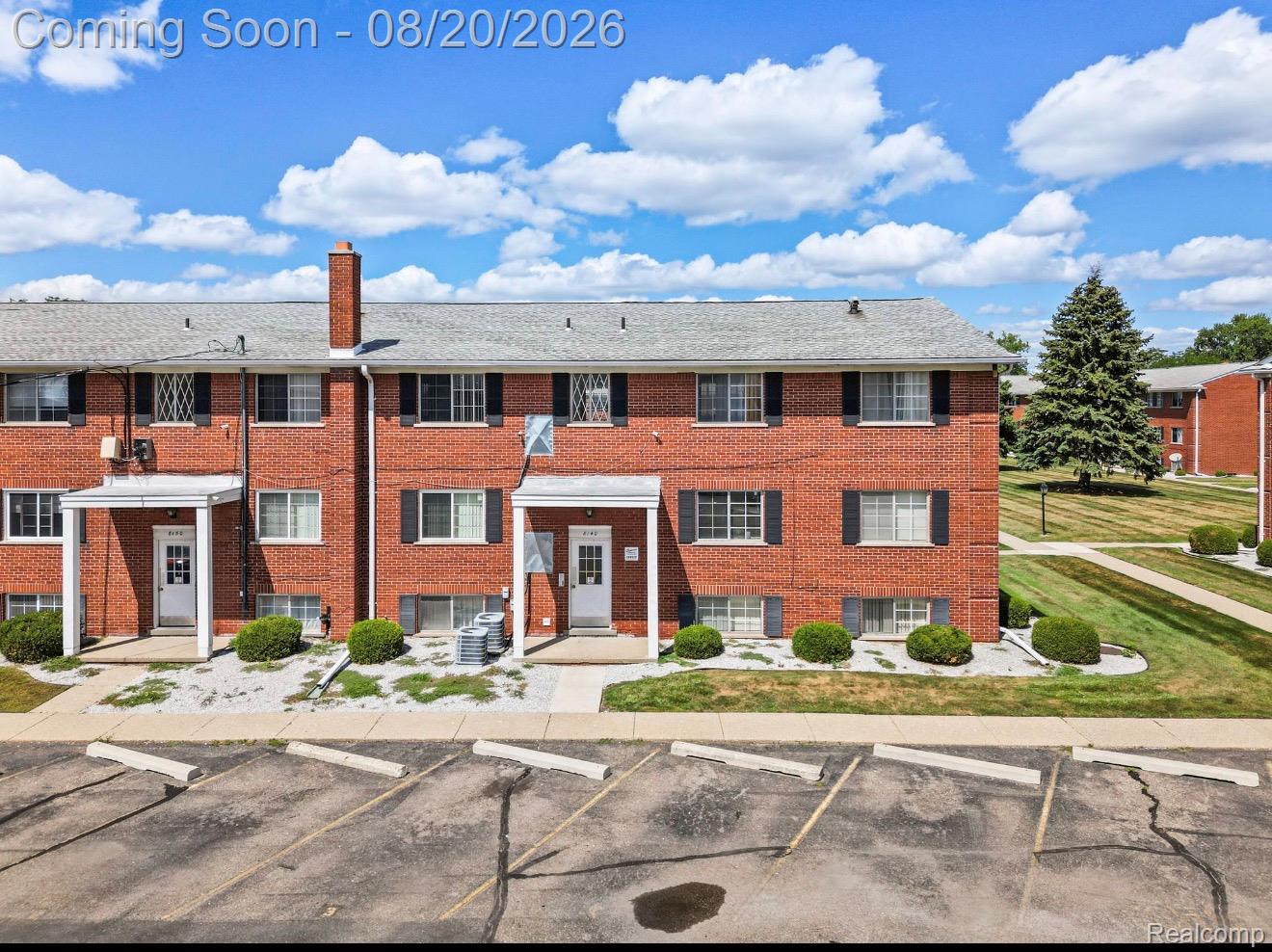 8140 Crestview Drive Property Photo 1