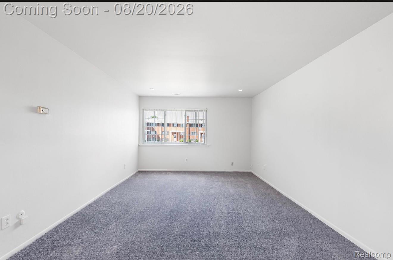 8140 Crestview Drive Property Photo 11
