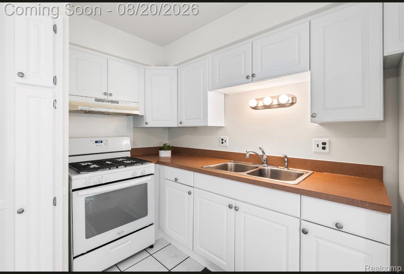 8140 Crestview Drive Property Photo 18