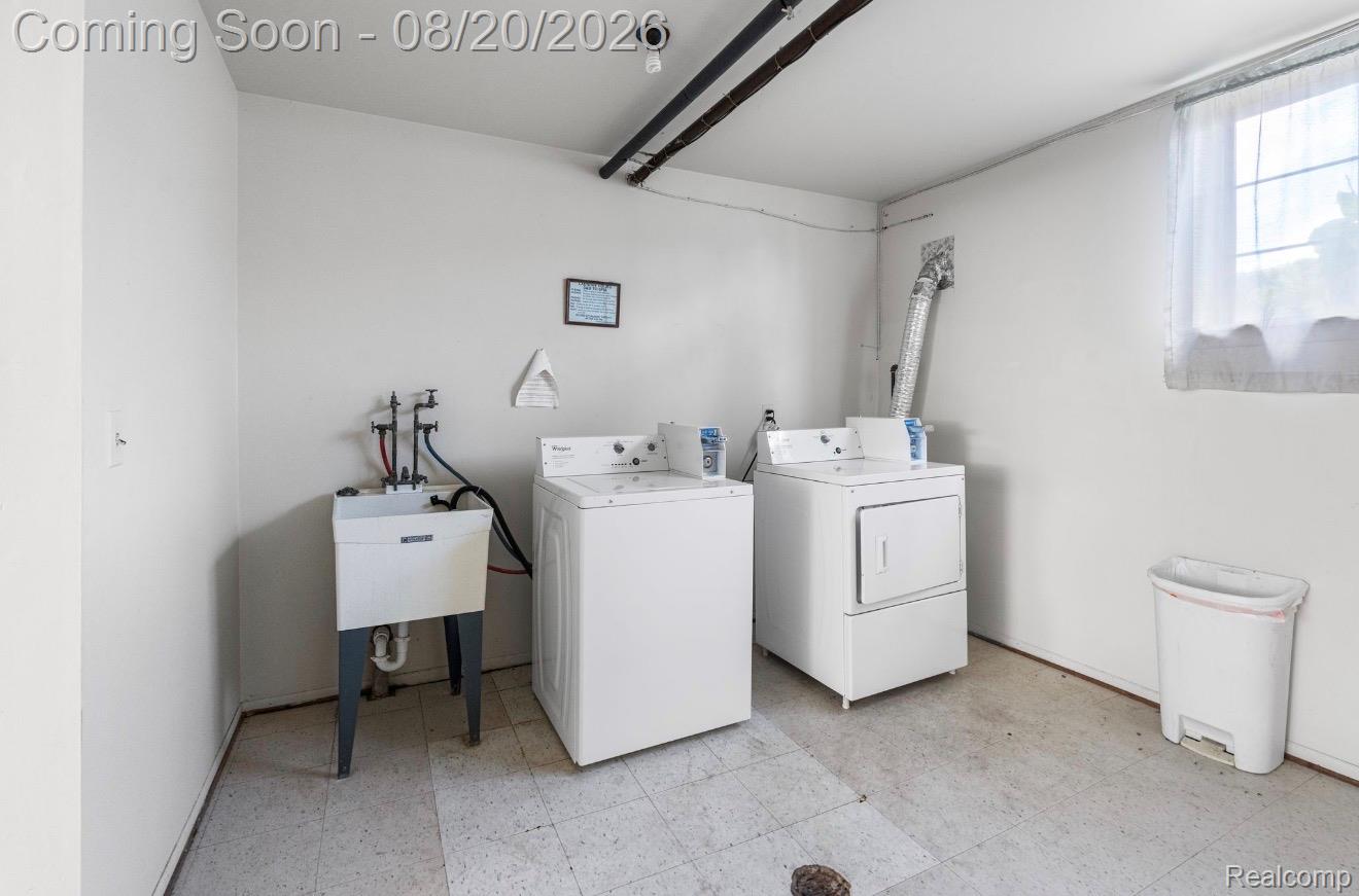 8140 Crestview Drive Property Photo 23