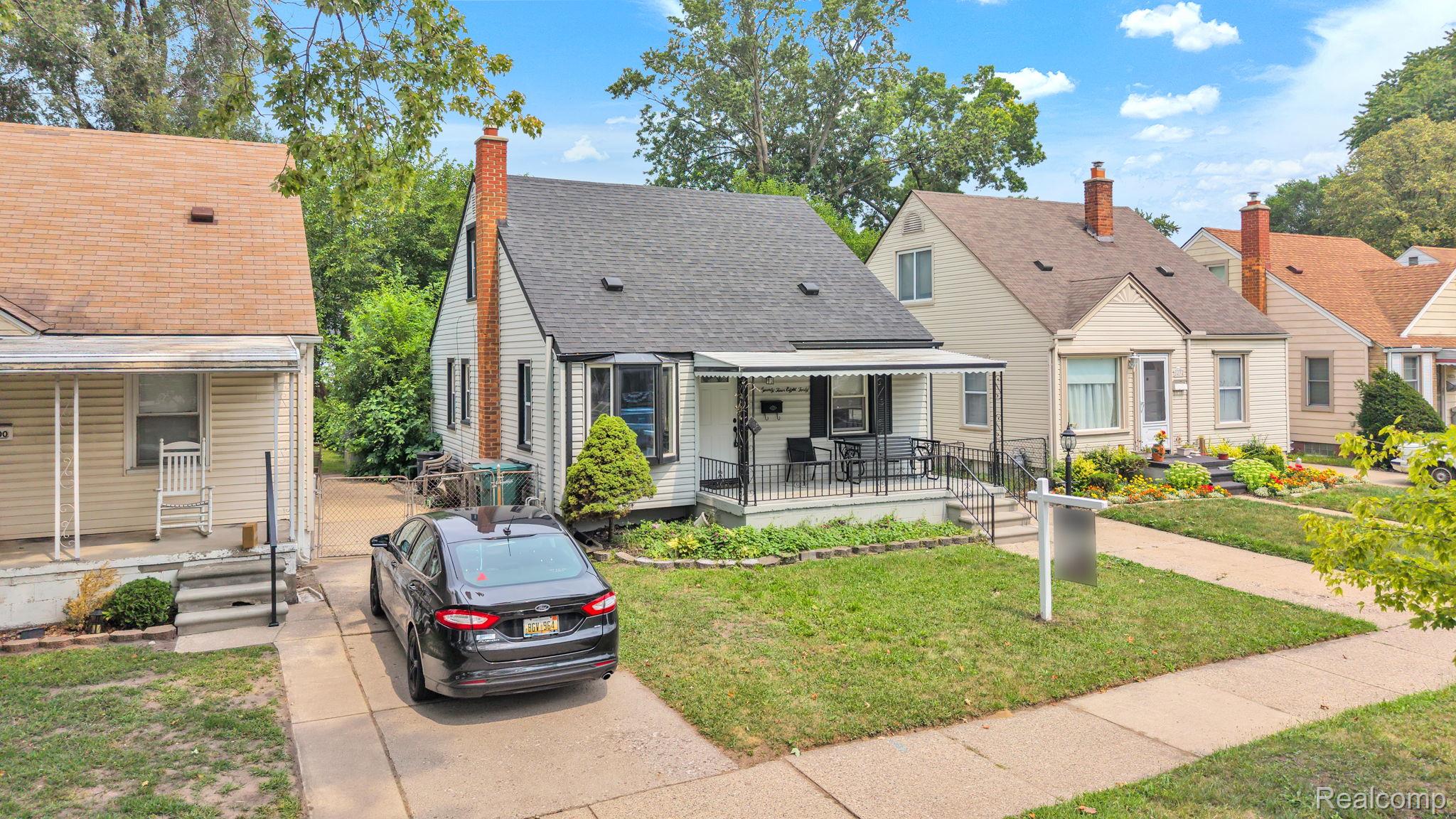 24840 New York Street Property Photo 1