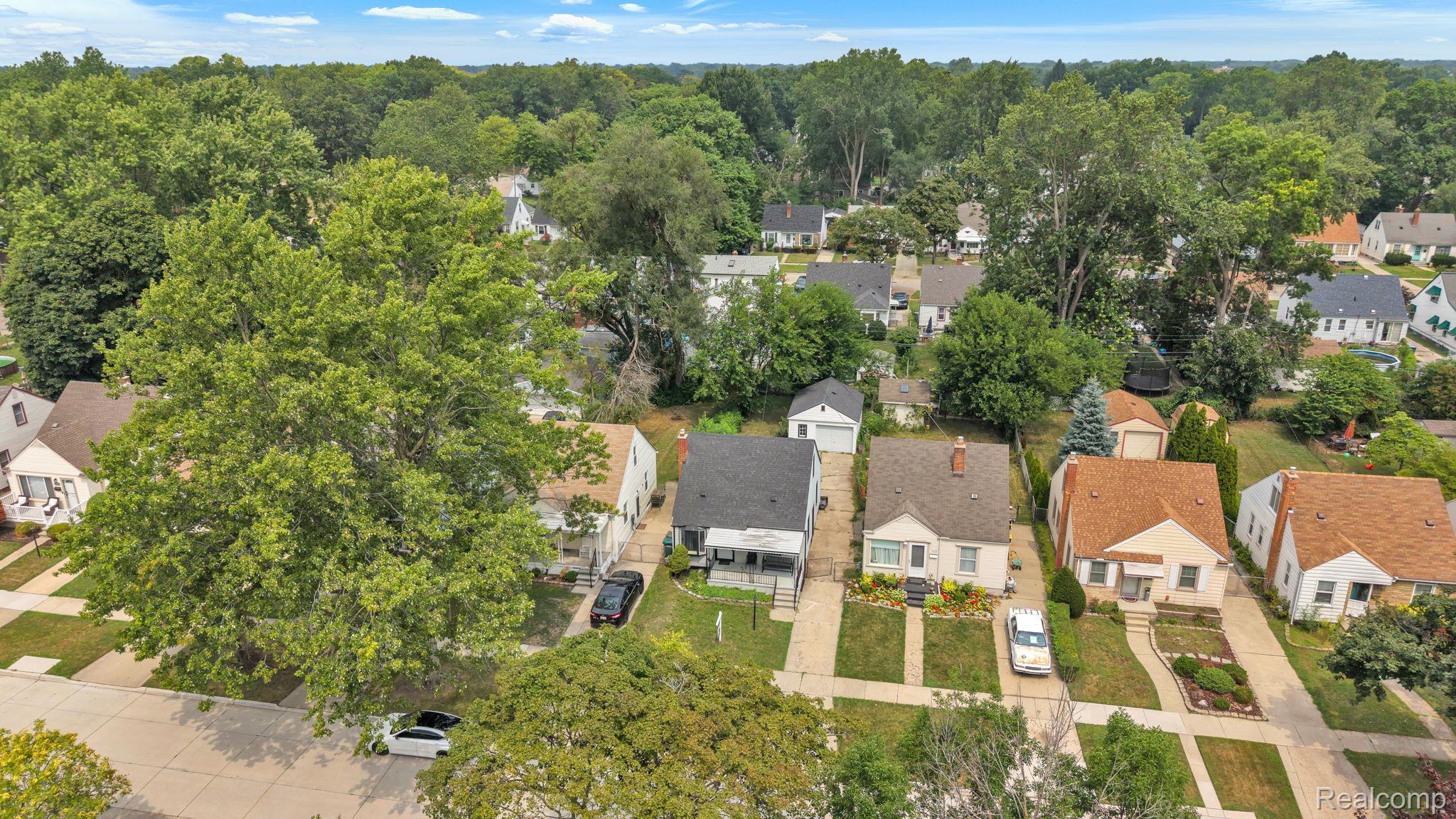 24840 New York Street Property Photo 6