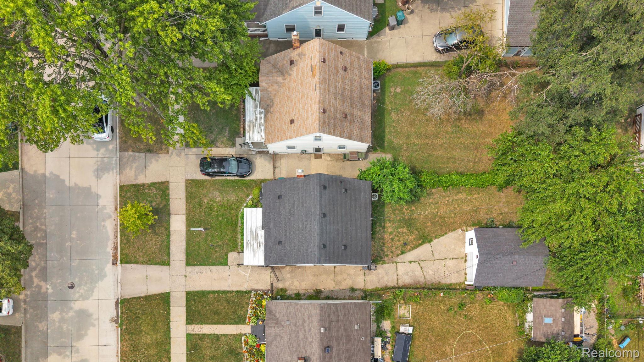 24840 New York Street Property Photo 7