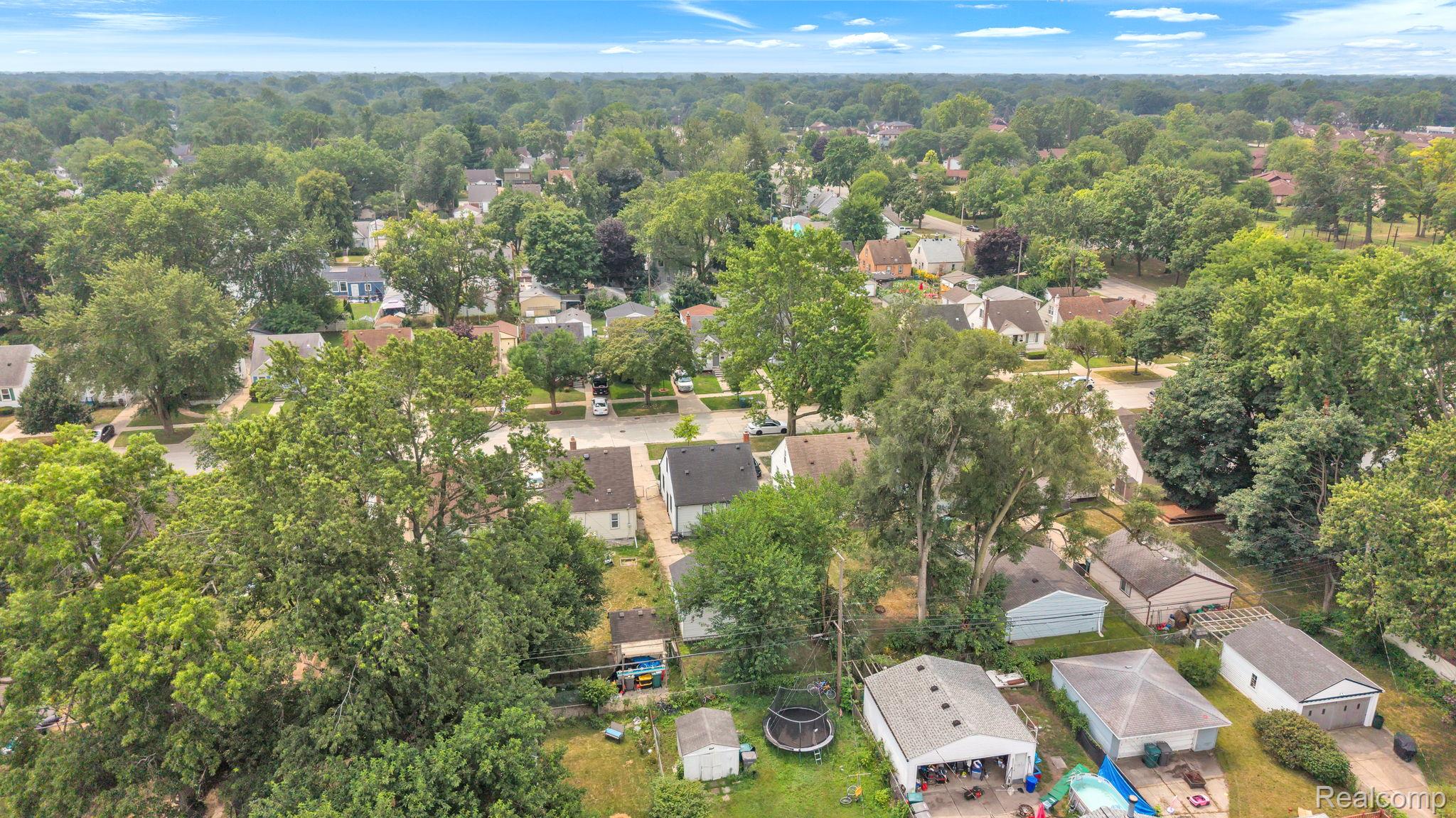 24840 New York Street Property Photo 10