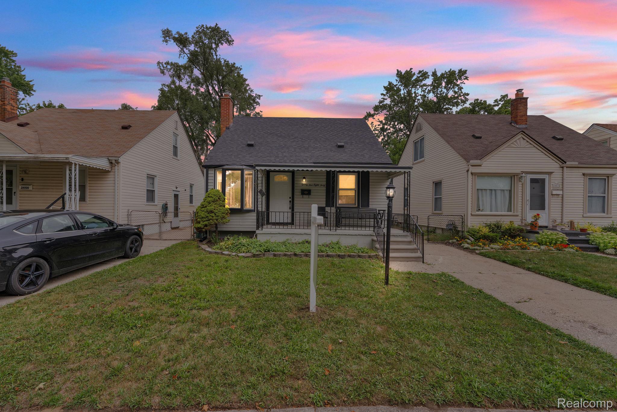 24840 New York Street Property Photo 16