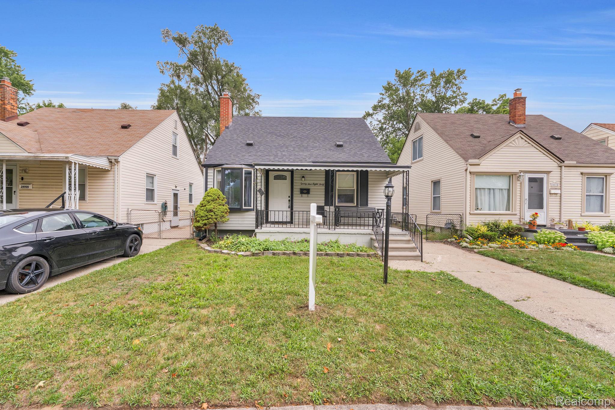 24840 New York Street Property Photo 17