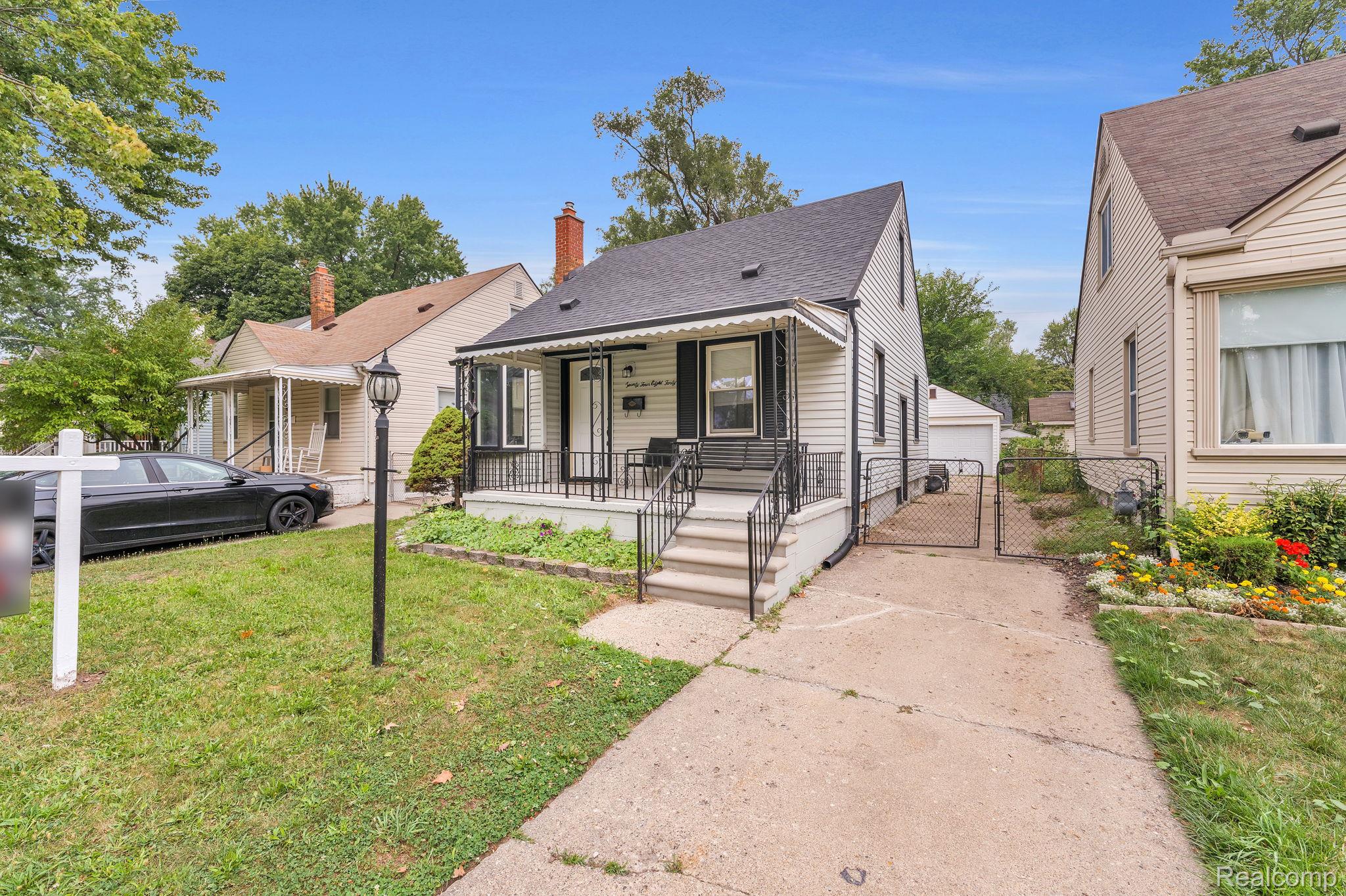 24840 New York Street Property Photo 18