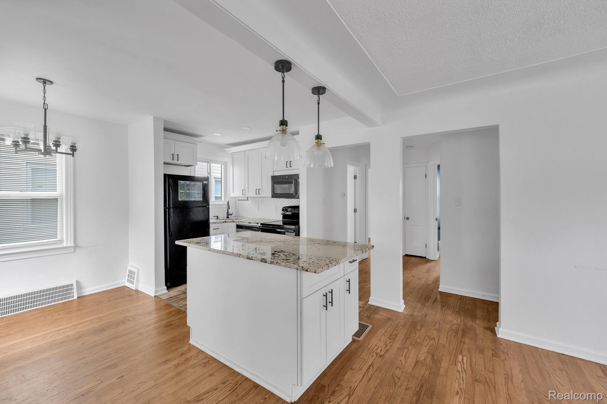 24840 New York Street Property Photo 30