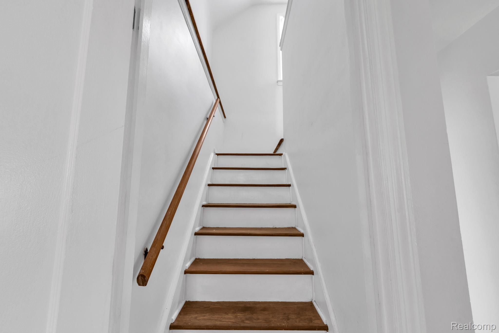 24840 New York Street Property Photo 39