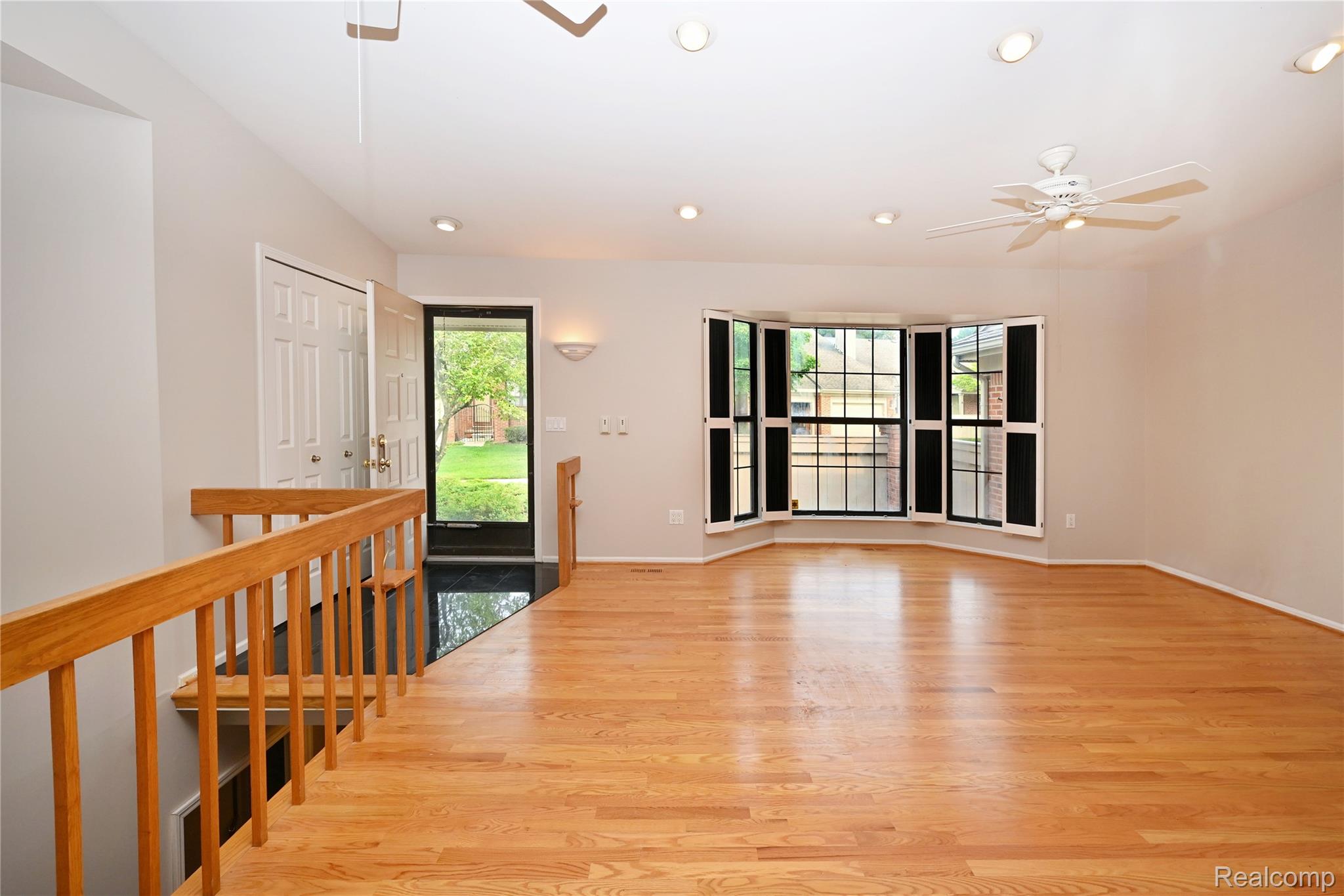 7274 Westchester Road 8 Property Photo 4